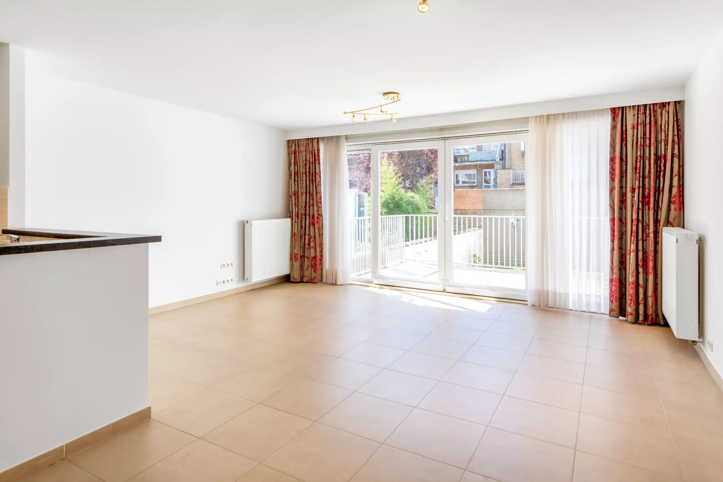 Instapklaar appartement met 3 volwaardige slaapkamers gelegen op de P. Parmentierlaan foto 2