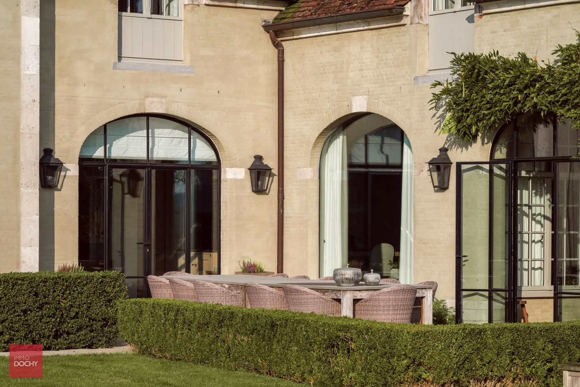 Recente luxe-villa met zwembad foto 10