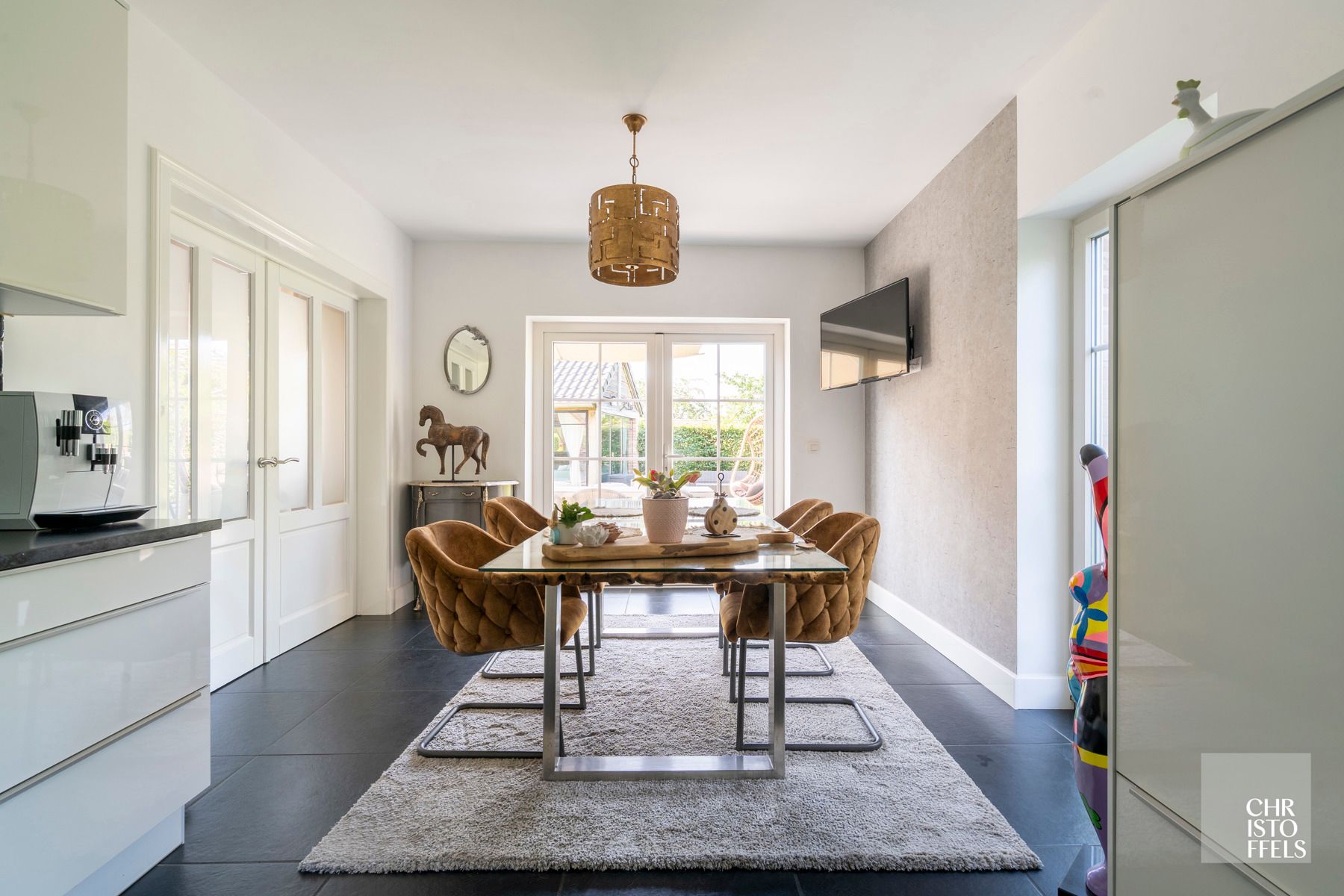 Energiezuinige, instapklare pastorijwoning met 4 slaapkamers in rustige buurt! foto 7