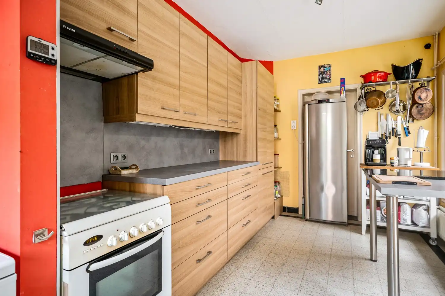 Instapklare woning met 4 slpkrs met gezellige stadstuin en garage foto 13