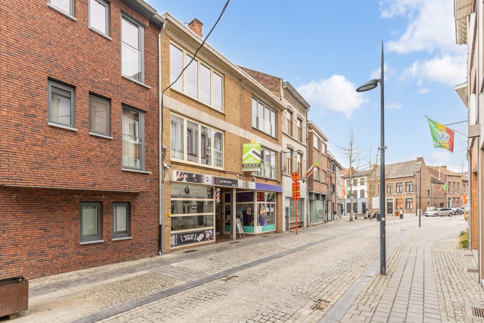 Gebouw met kantoorruimte + 2 appartementen - centrum Tongeren foto 30