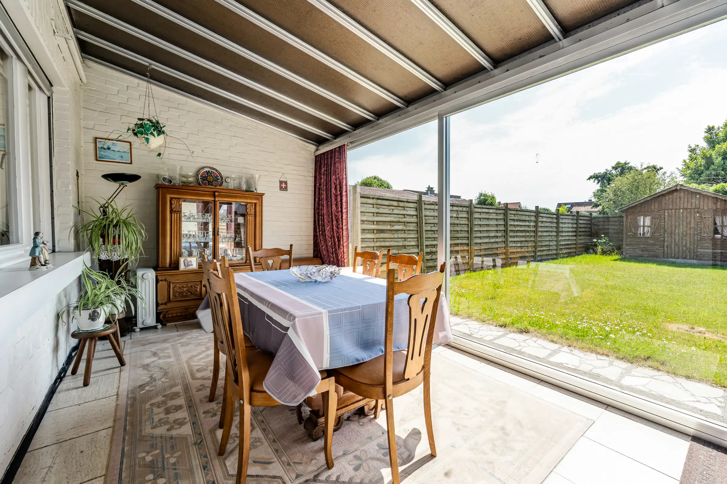 Gezellige woning met grote tuin in Outrijve foto 10
