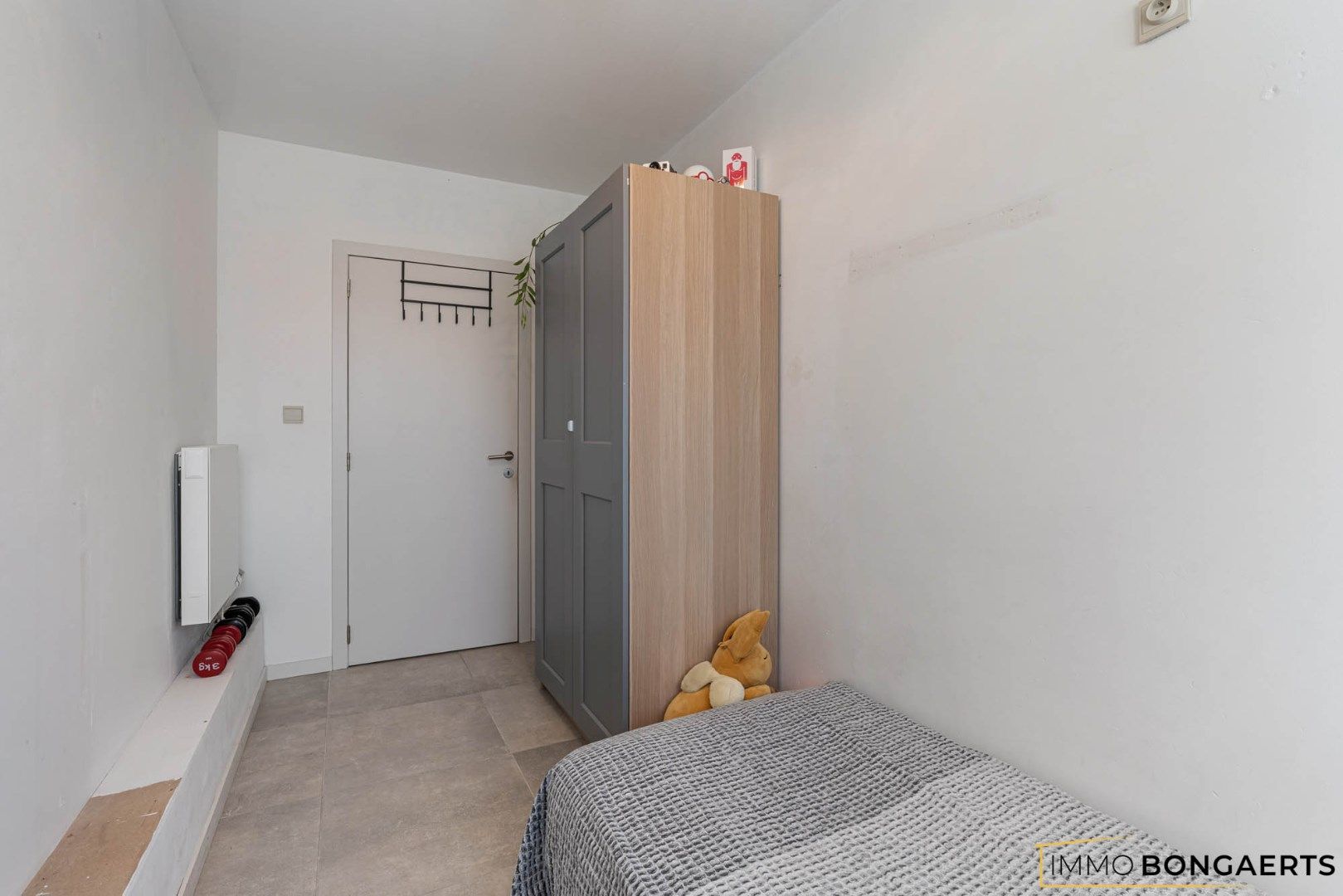 Gerenoveerd appartement met drie slaapkamers foto 10