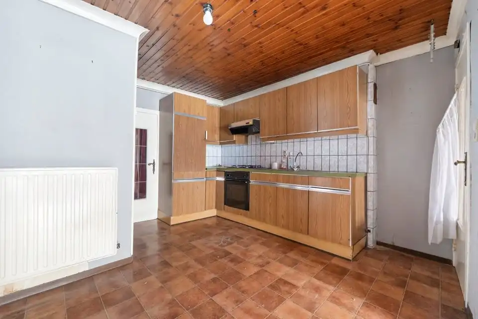 TE RENOVEREN WONING MET TUIN IN HEERS foto 8