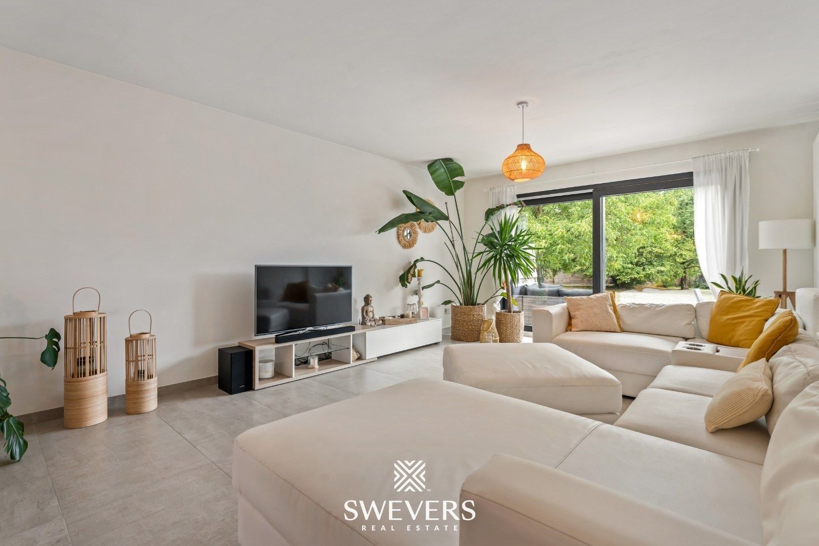 Ruime gerenoveerde villa (306m²) met praktijkmogelijkheden op ZW-perceel (24a68ca) foto 2