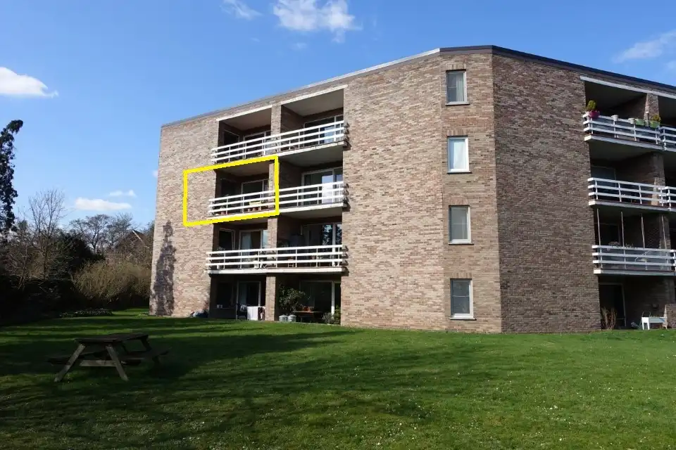 Appartement met prachtig terras en garagebox op topligging foto {{pictureIndex}}