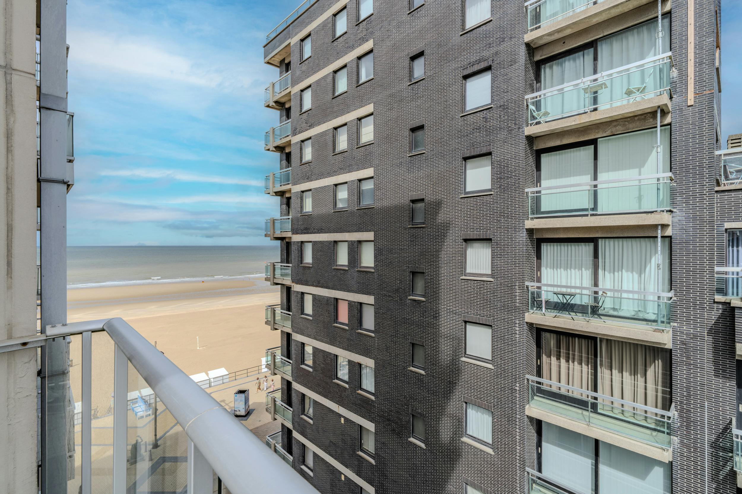 ()=>{if(producerUpdateValueVersion(node),producerAccessed(node),node.value===ERRORED)throw node.error;return node.value} Albertstraat 15 - 8430 Middelkerke