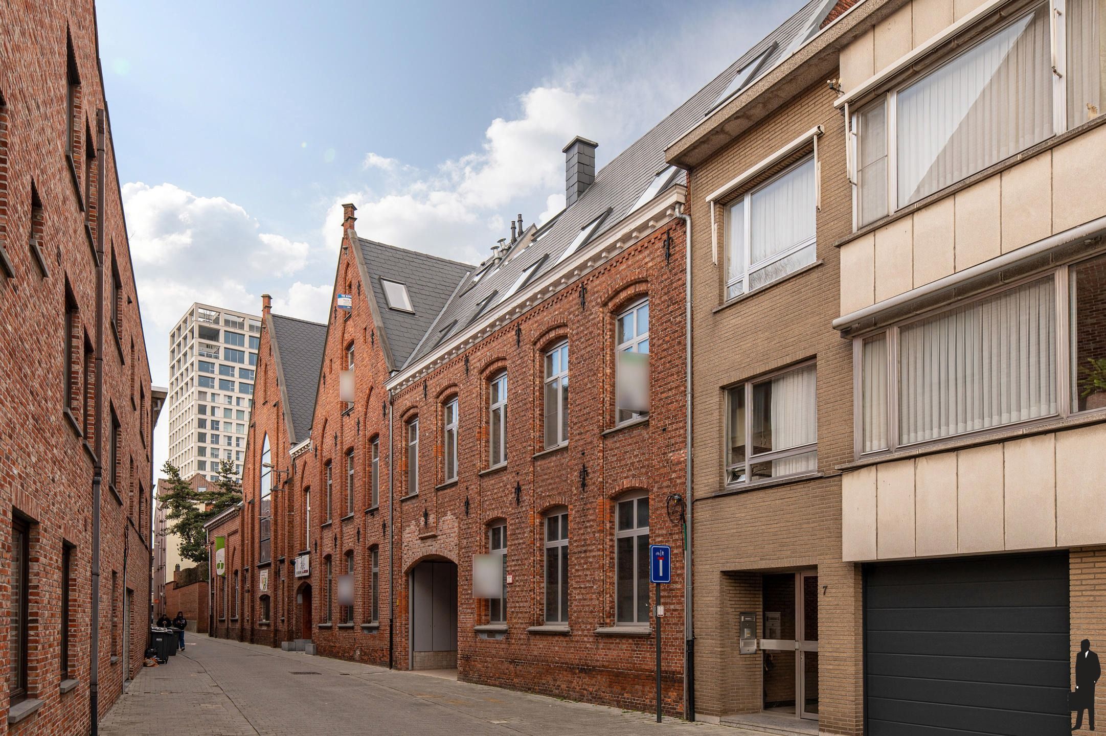 Charmante gerenoveerde duplex met 2 slaapkamers foto {{pictureIndex}}