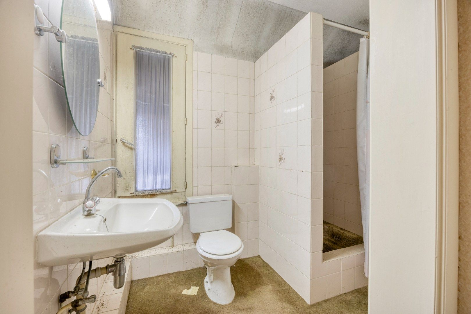 Ruime karaktervolle woning met 5 slaapkamers op een zonnig perceel van 12 are !  foto 19