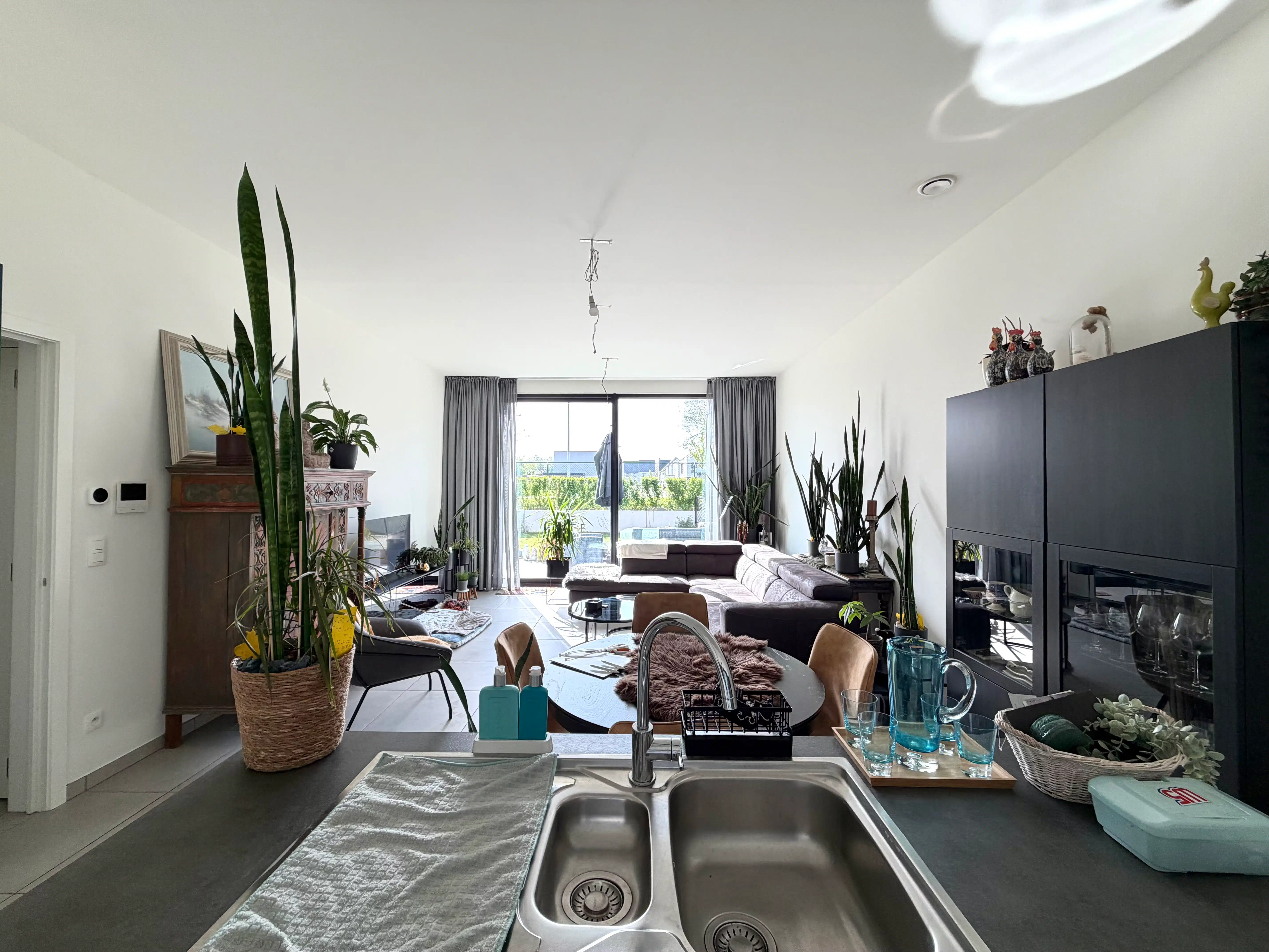 Recent appartement met twee slaapkamers te huur in Evergem foto 5