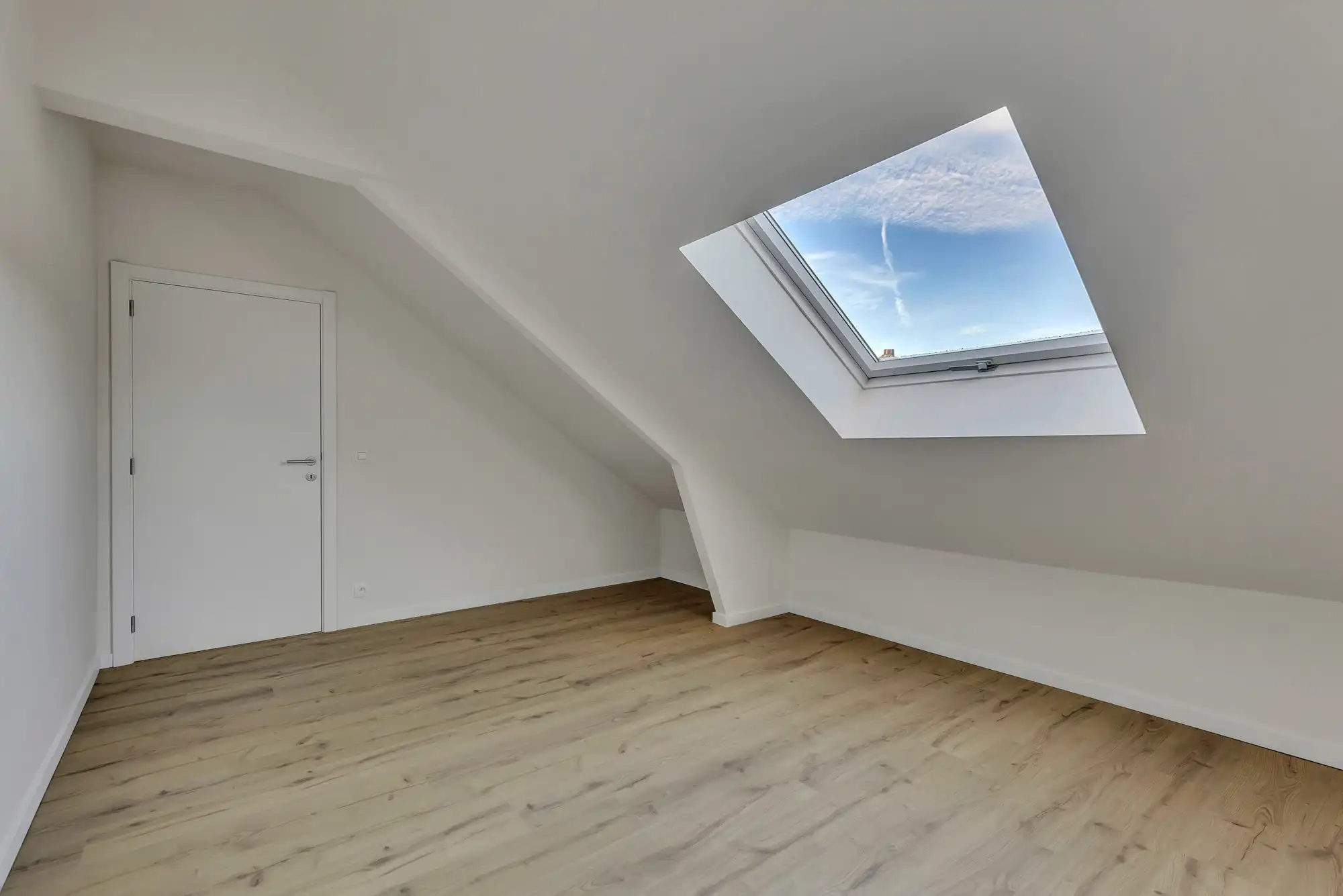 Volledig gerenoveerde woning met 4 slpks en tuin foto 20