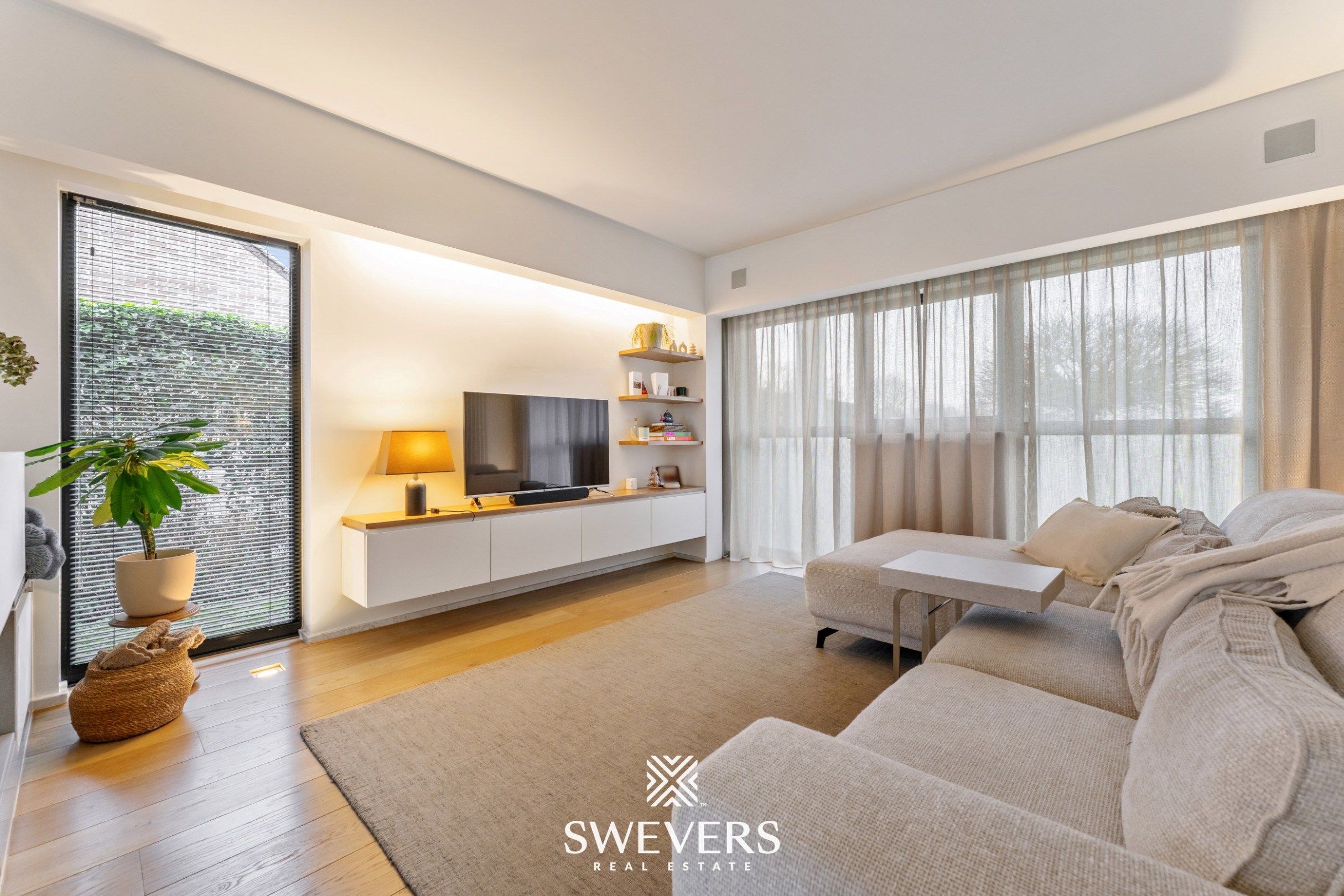 Ruime instapklare gezinswoning met zwembad en sauna in het hart van Bolderberg foto 3