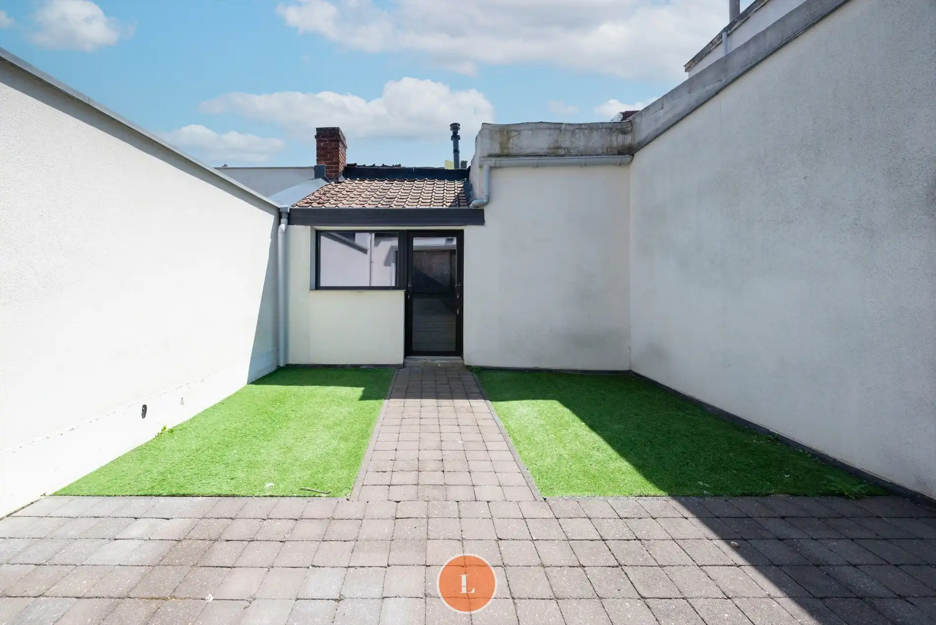 Gerenoveerde gezinswoning met mogelijkheid tot 4 slaapkamers en tuin in Menen foto 14