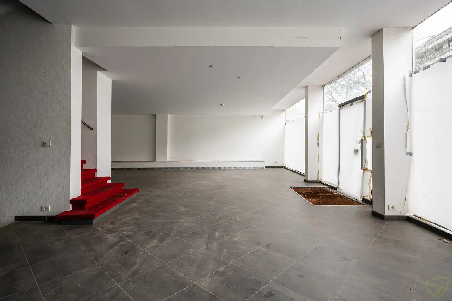 Vastgoedbelegging op een centrale en uitgelezen commerciële locatie! foto 4