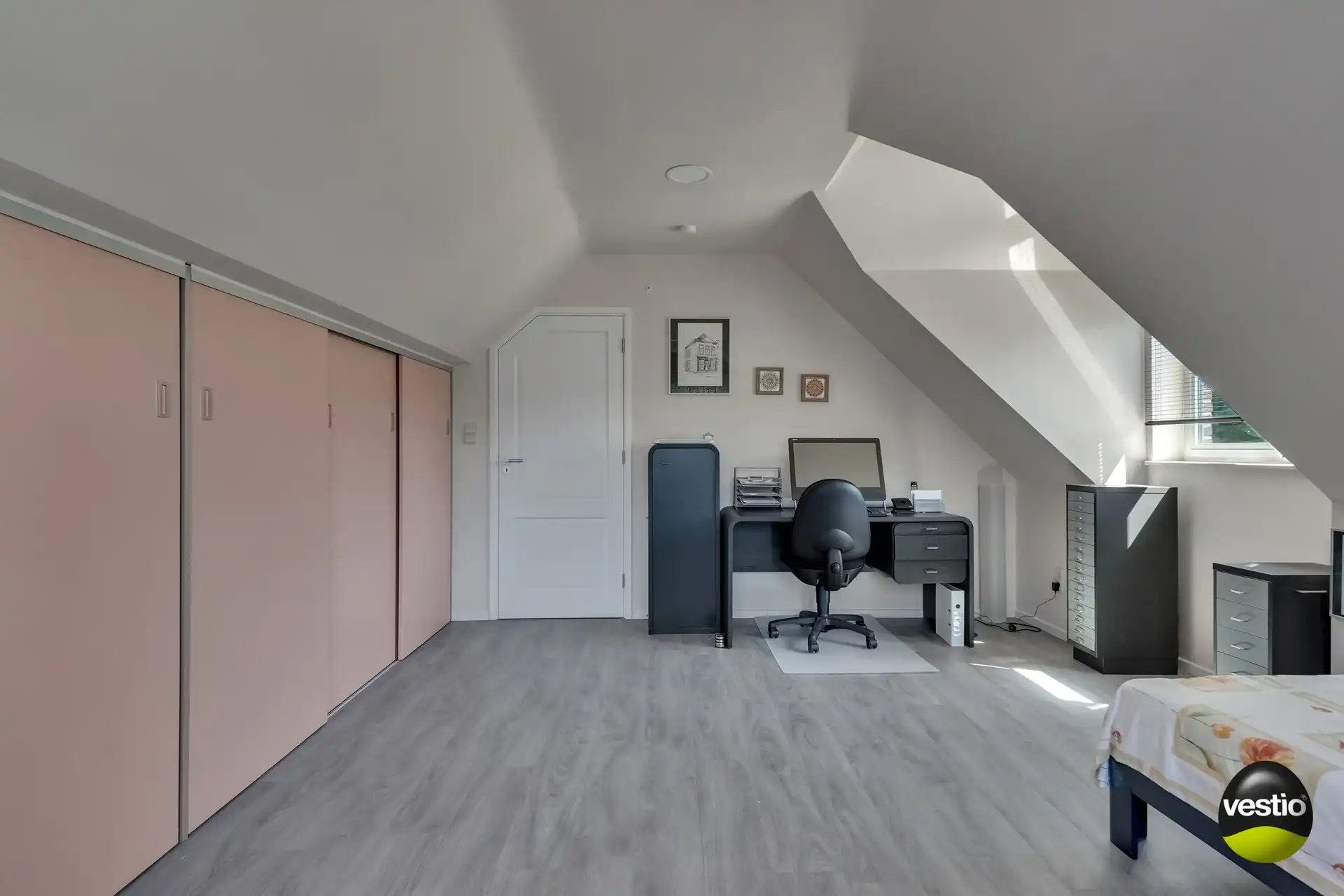 RUIM, ENERGIEZUINIG LANDHUIS GELEGEN TEGEN NATUURGEBIED foto 32