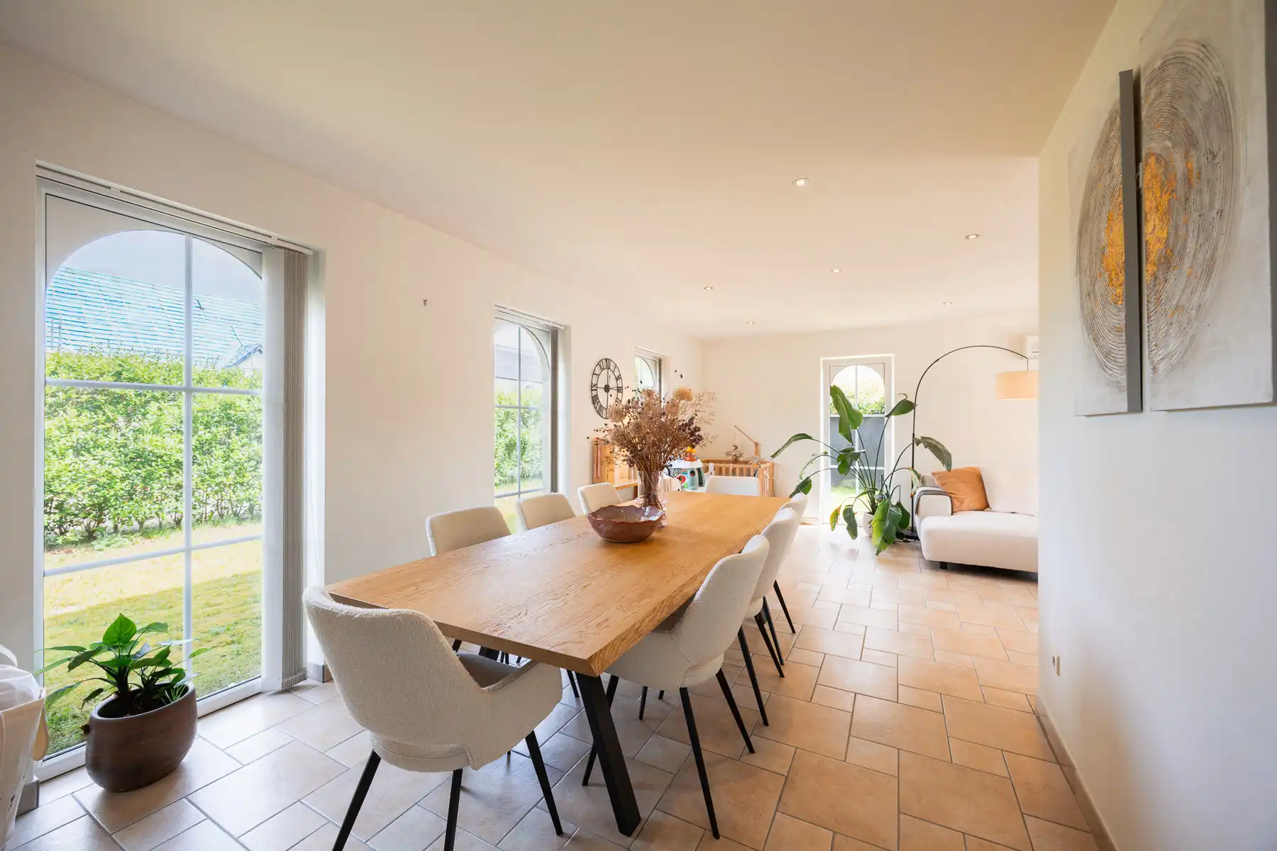 Rustig gelegen, energiezuinige gezinswoning met tuin foto 5