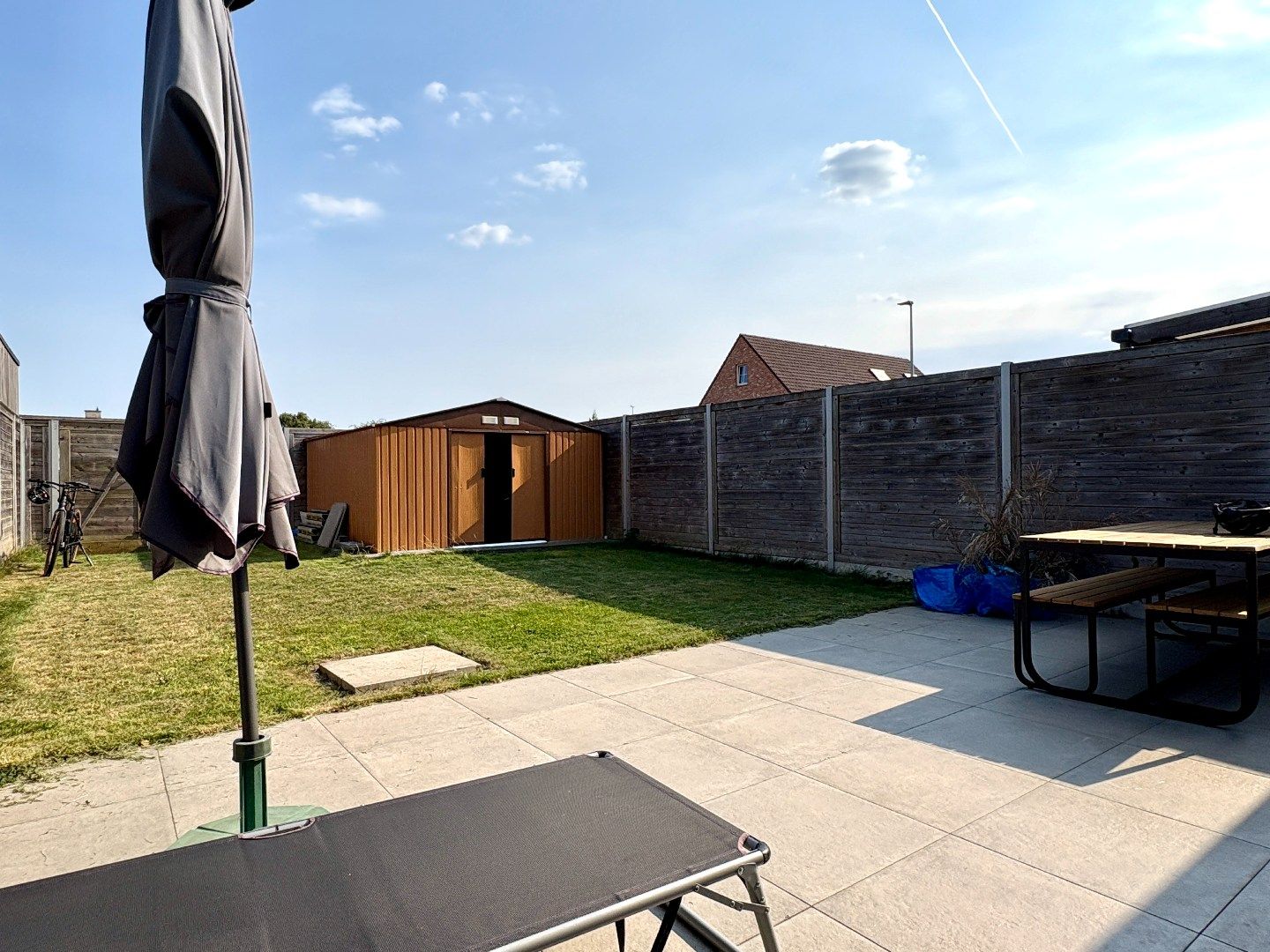 Hedendaagse woning met uitweg en 3 slks te huur in Kuurne. foto 8