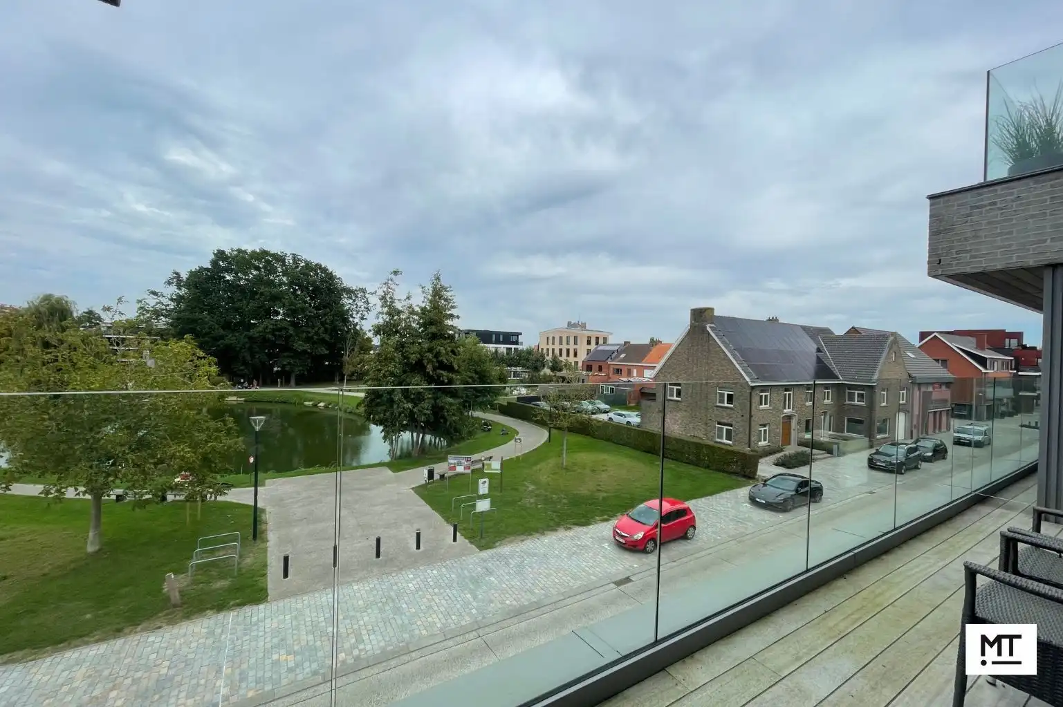 Ruim 2-slaapkamerappartement met dubbele terrassen en prachtig uitzicht foto 20