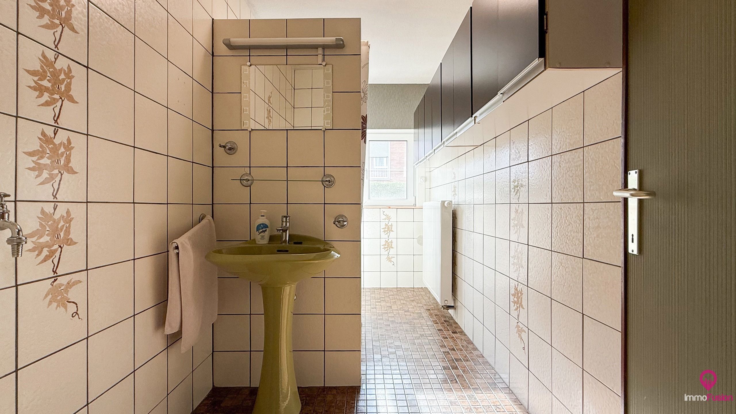 Ruime gezinswoning 4 slpks, grote kelder & werkplaats! foto 15