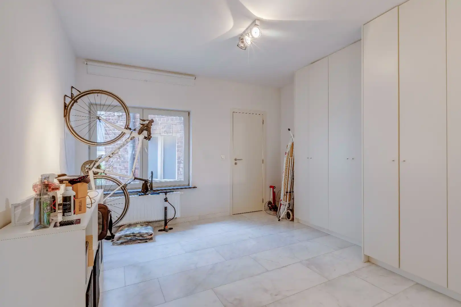 Zeer ruim 1-slaapkamer appartement met bureauruimte te  centrum Gent foto 10