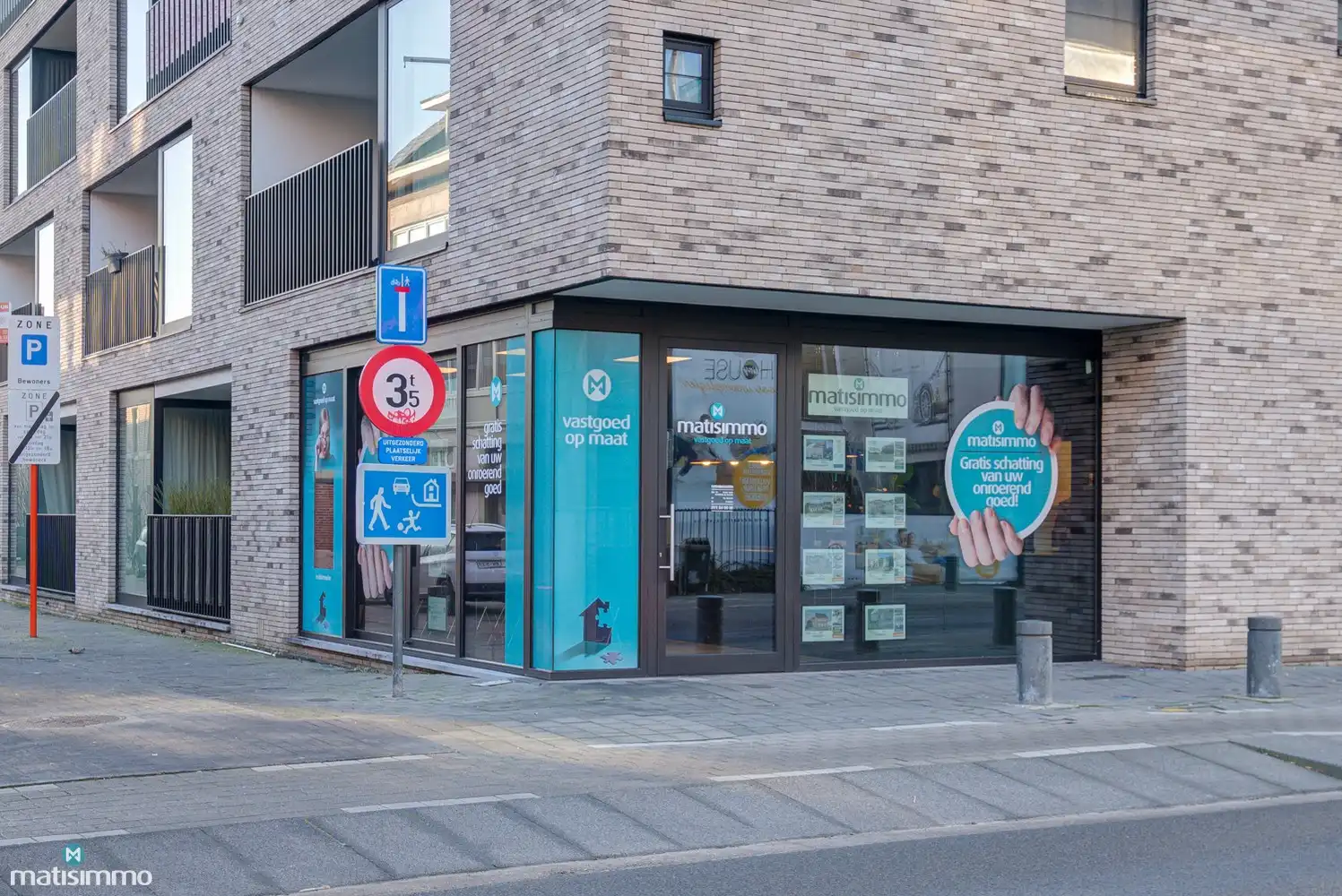 INSTAPKLAAR HANDELSPAND/KANTOORRUIMTE MET EEN UITSTEKENDE LIGGING TE HASSELT foto 15