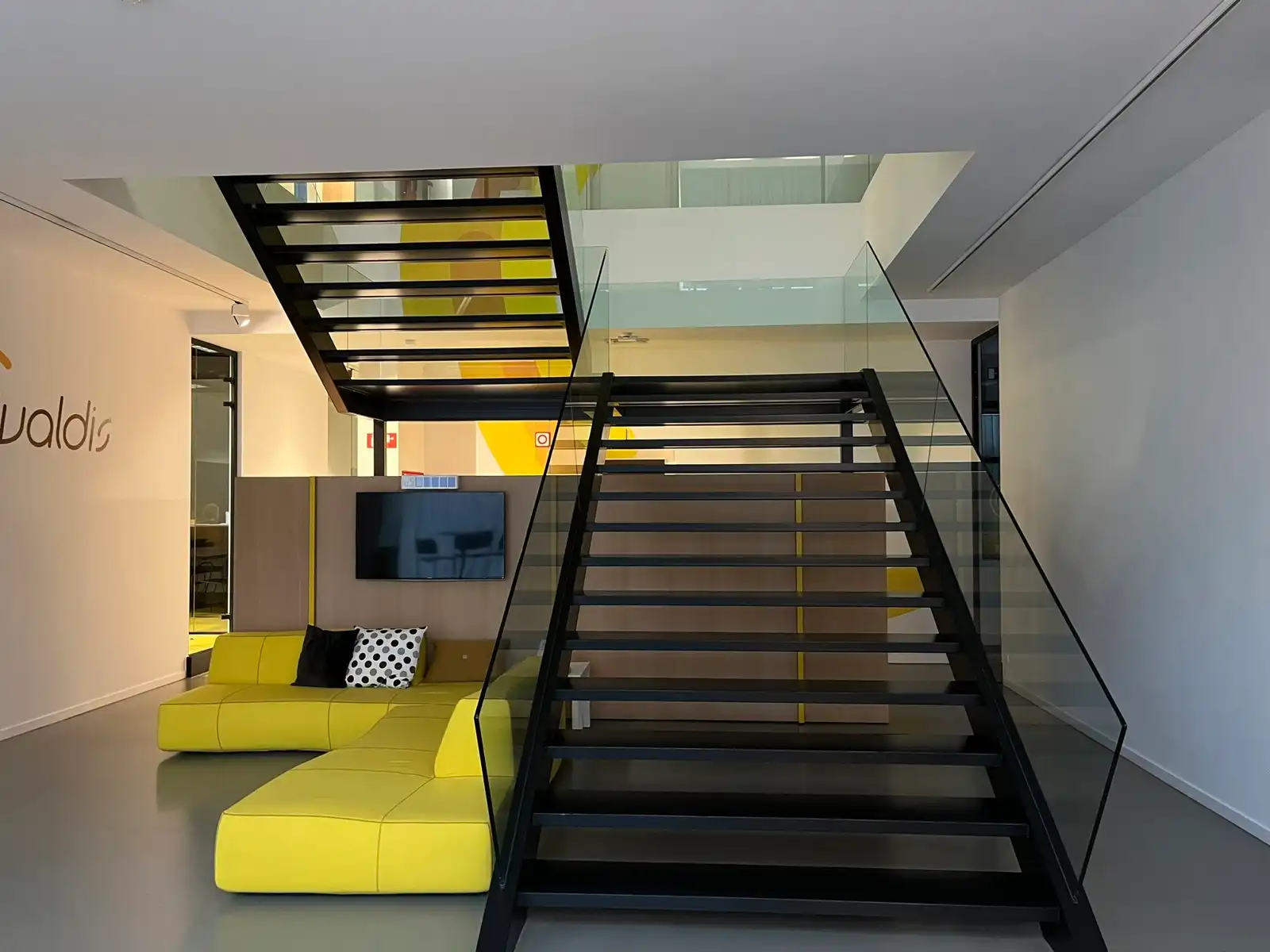 Instapklaar Handelsruimte Te Huur Antwerpen foto 13