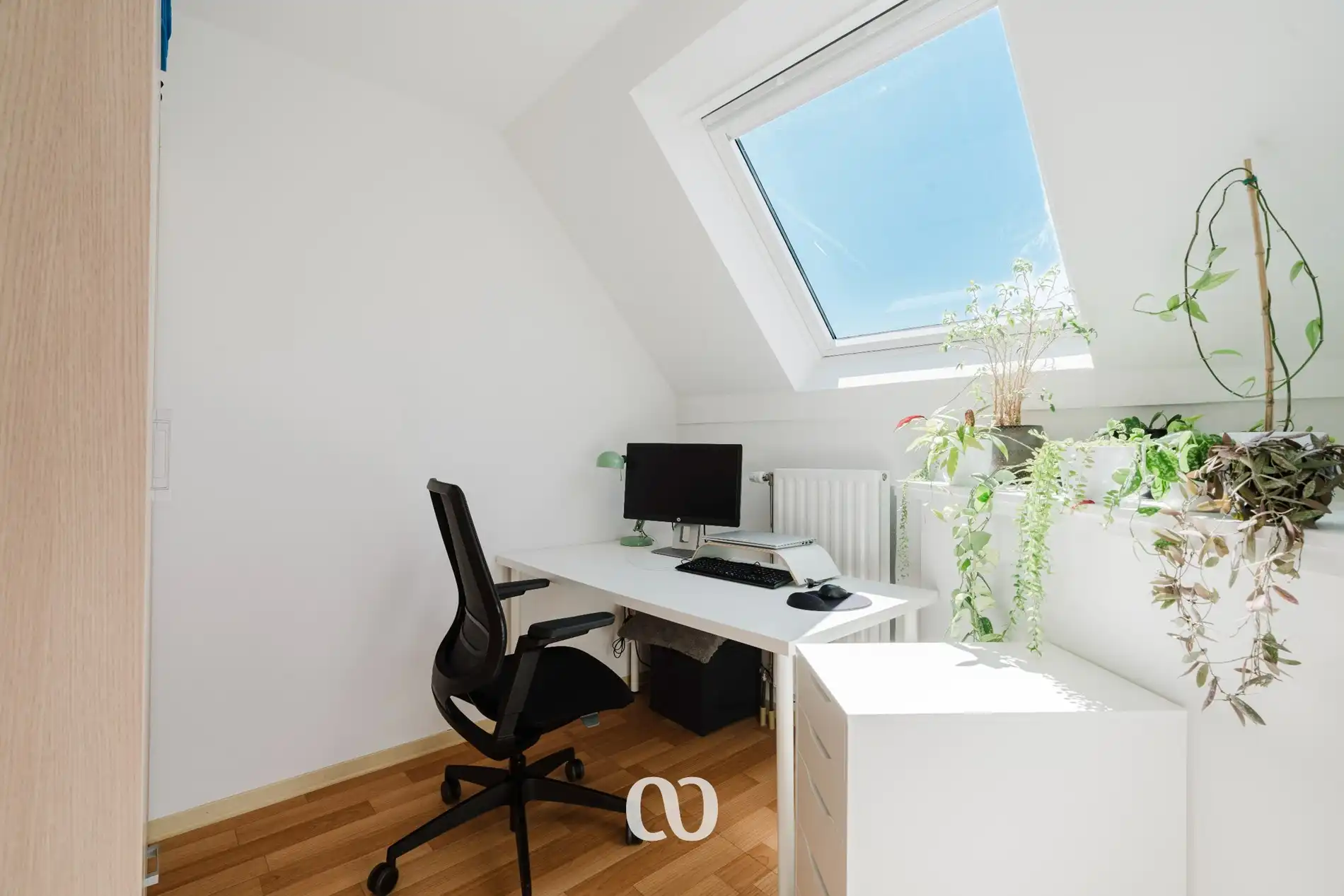 Instapklaar appartement met groot terras foto 12