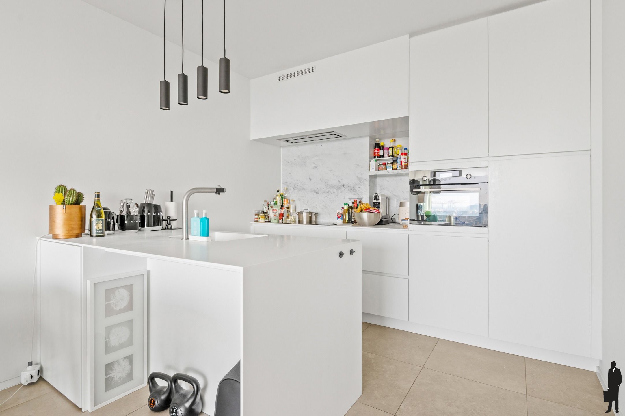 Zuidgericht appartement in de Antwerp Tower – Adembenemend zicht over de stad foto 19