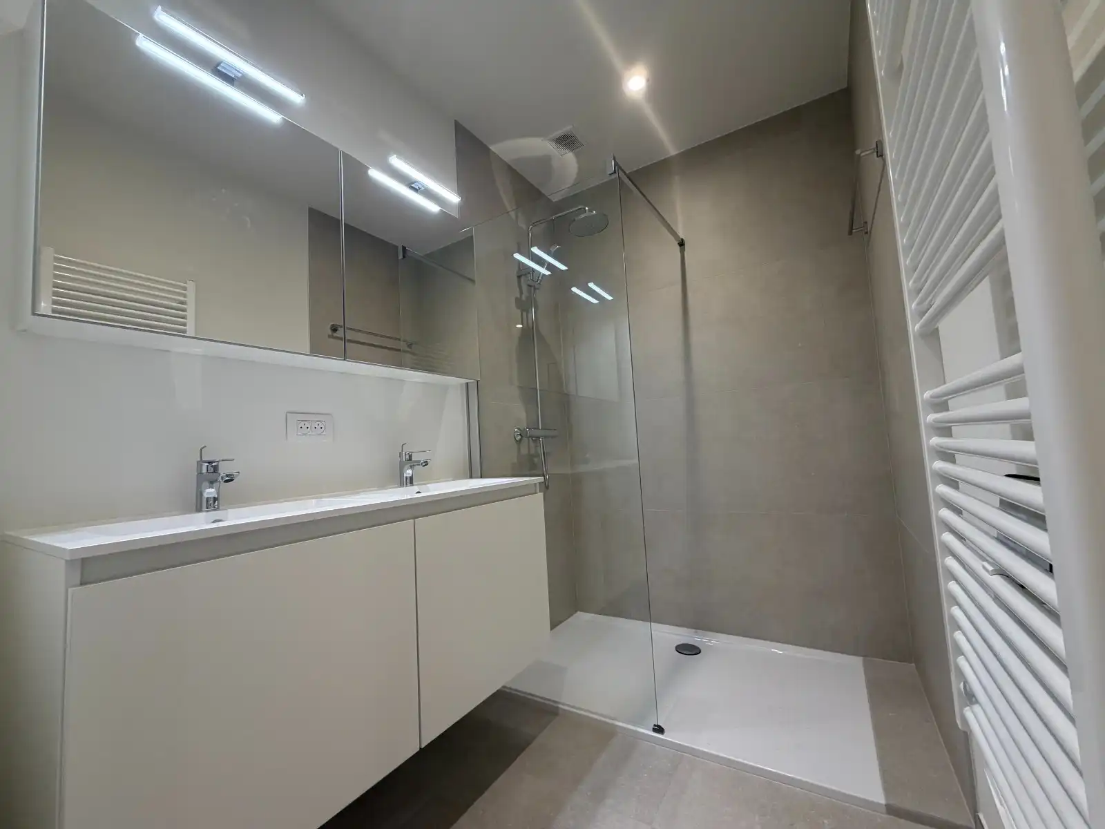 Nieuwbouwappartement te huur in centrum Nazareth foto 7