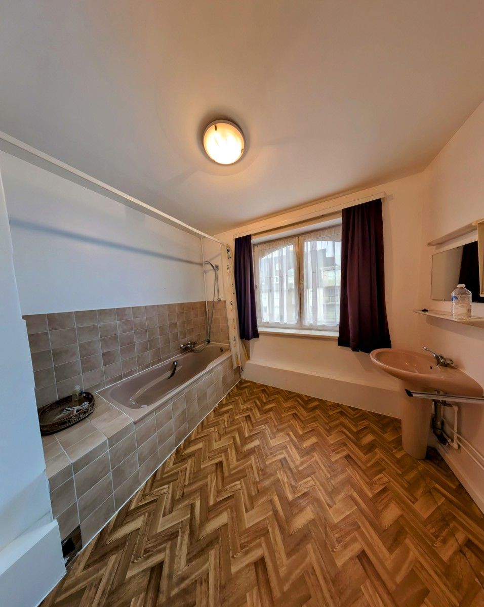 Ruime, instapklare woning in Koksijde-Bad te koop. (3/4 slk) foto 9