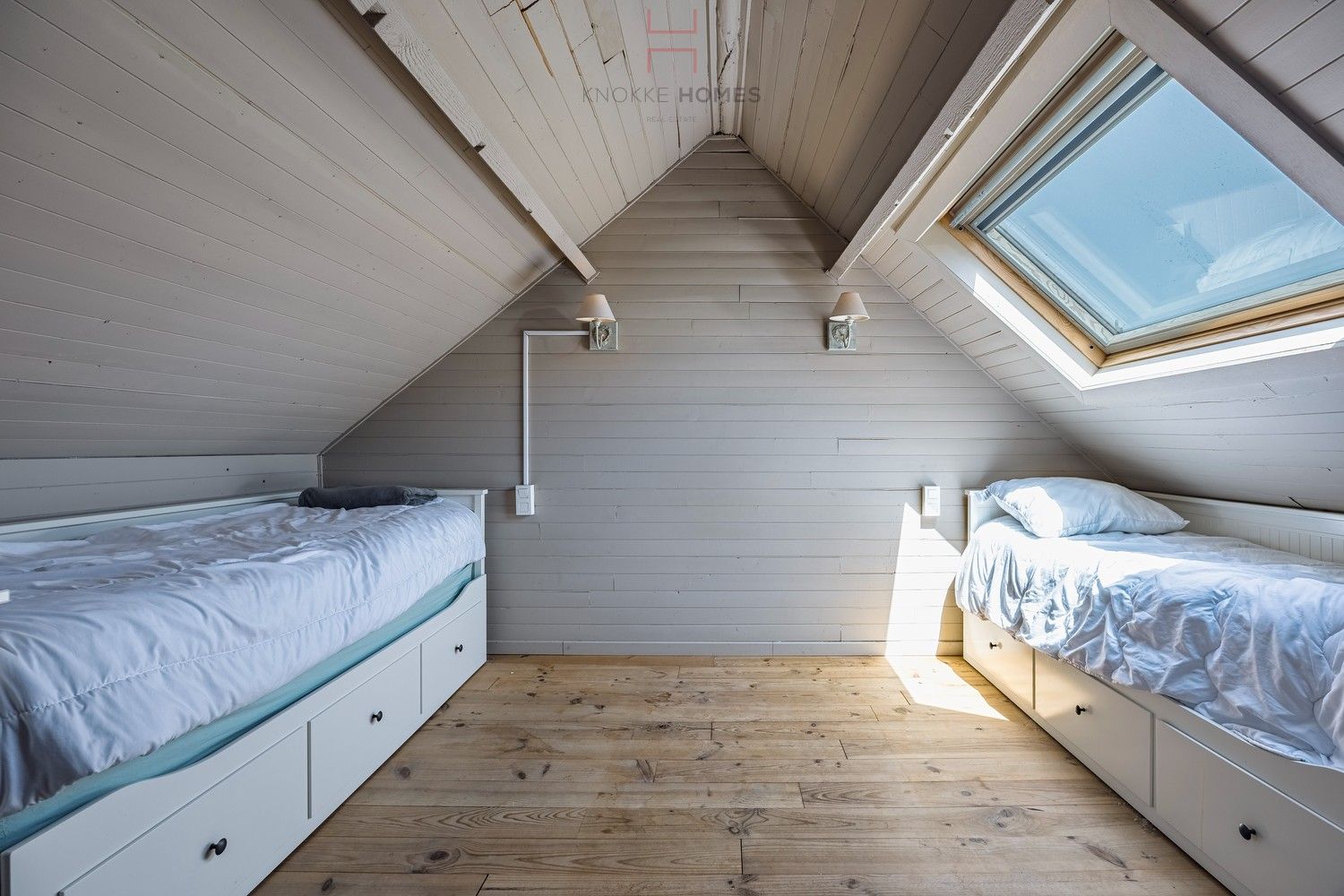 Charmante woning op wandelafstand van het strand in Heist foto 18