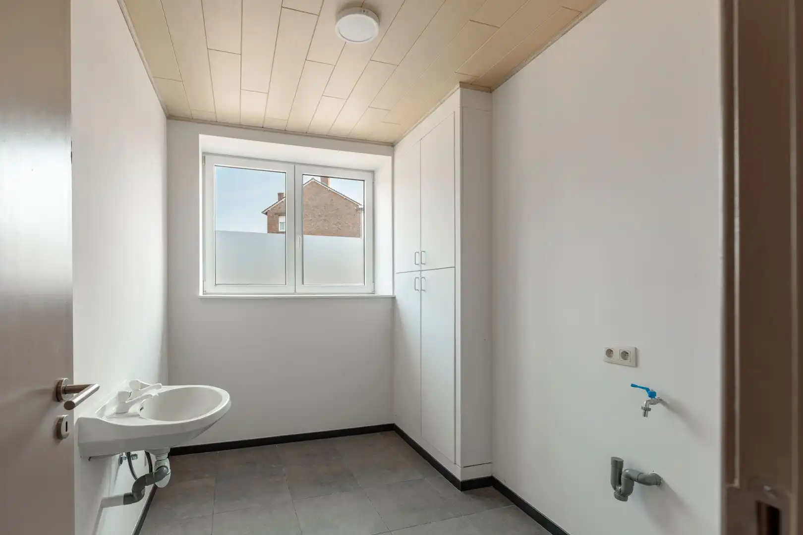 Gerenoveerde, instapklare dorpswoning foto 14
