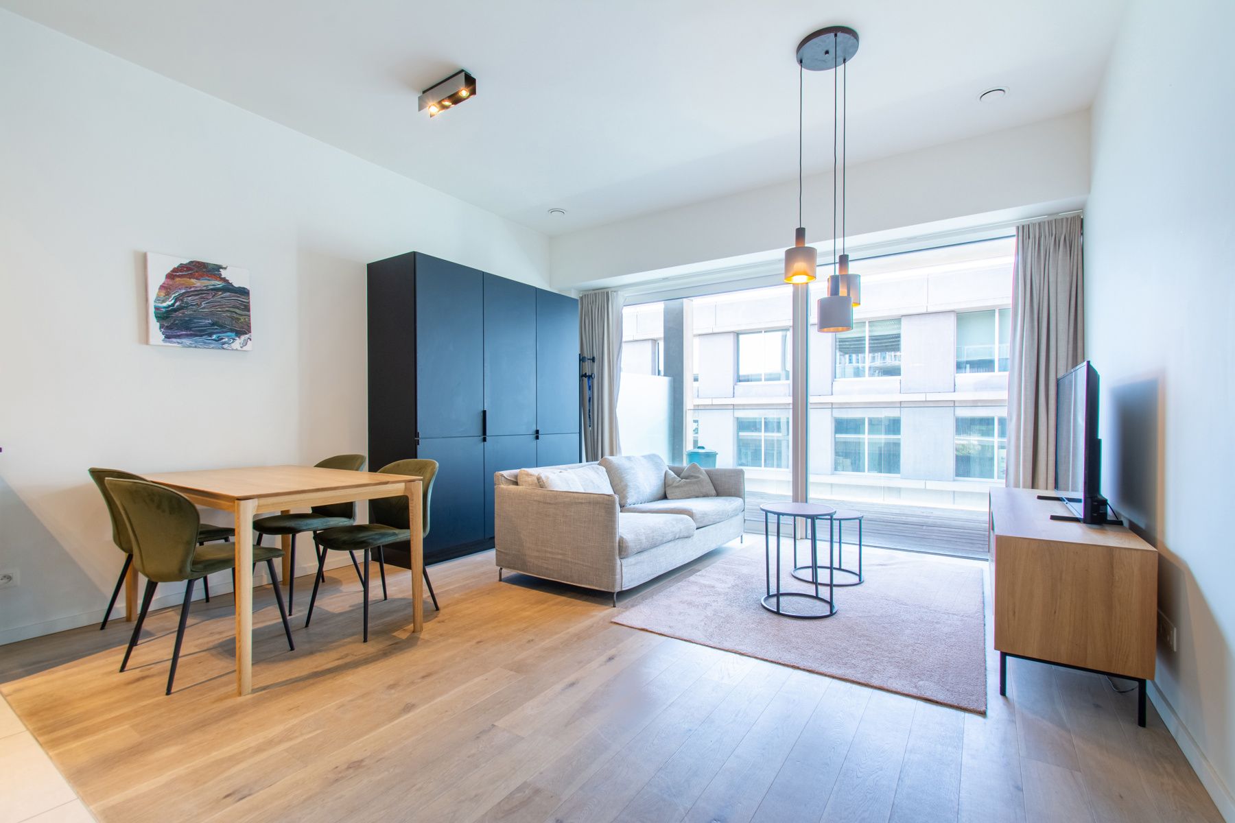 2 slaapkamer gemeubeld app. met groot terrras foto {{pictureIndex}}