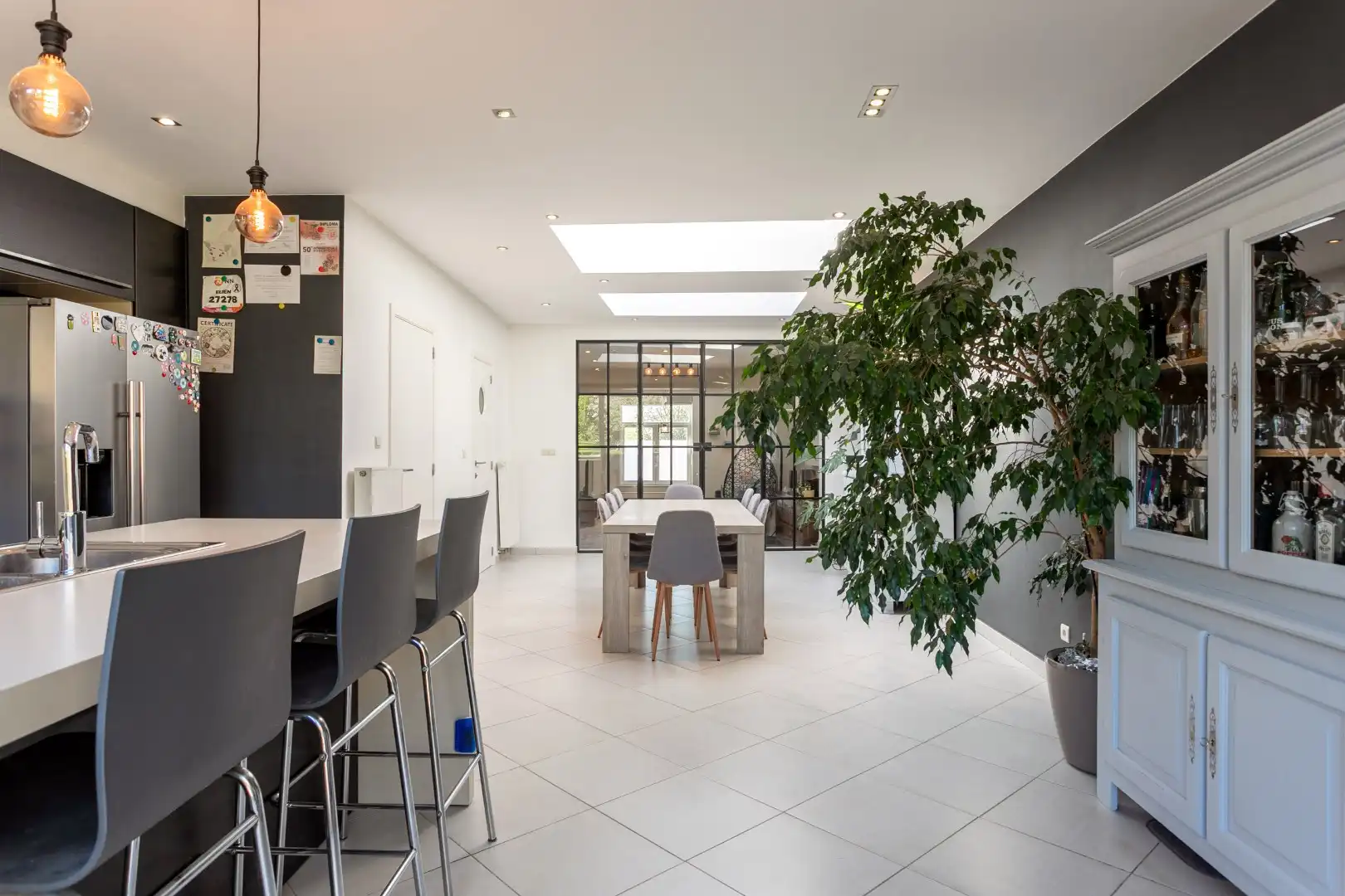 Instapklare gezinswoning met 3 slpk en ruime tuin foto 8