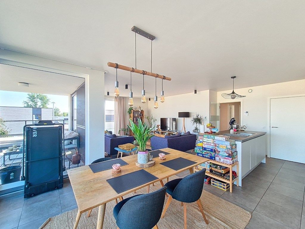 Appartement met 2 slpks & garage foto 4