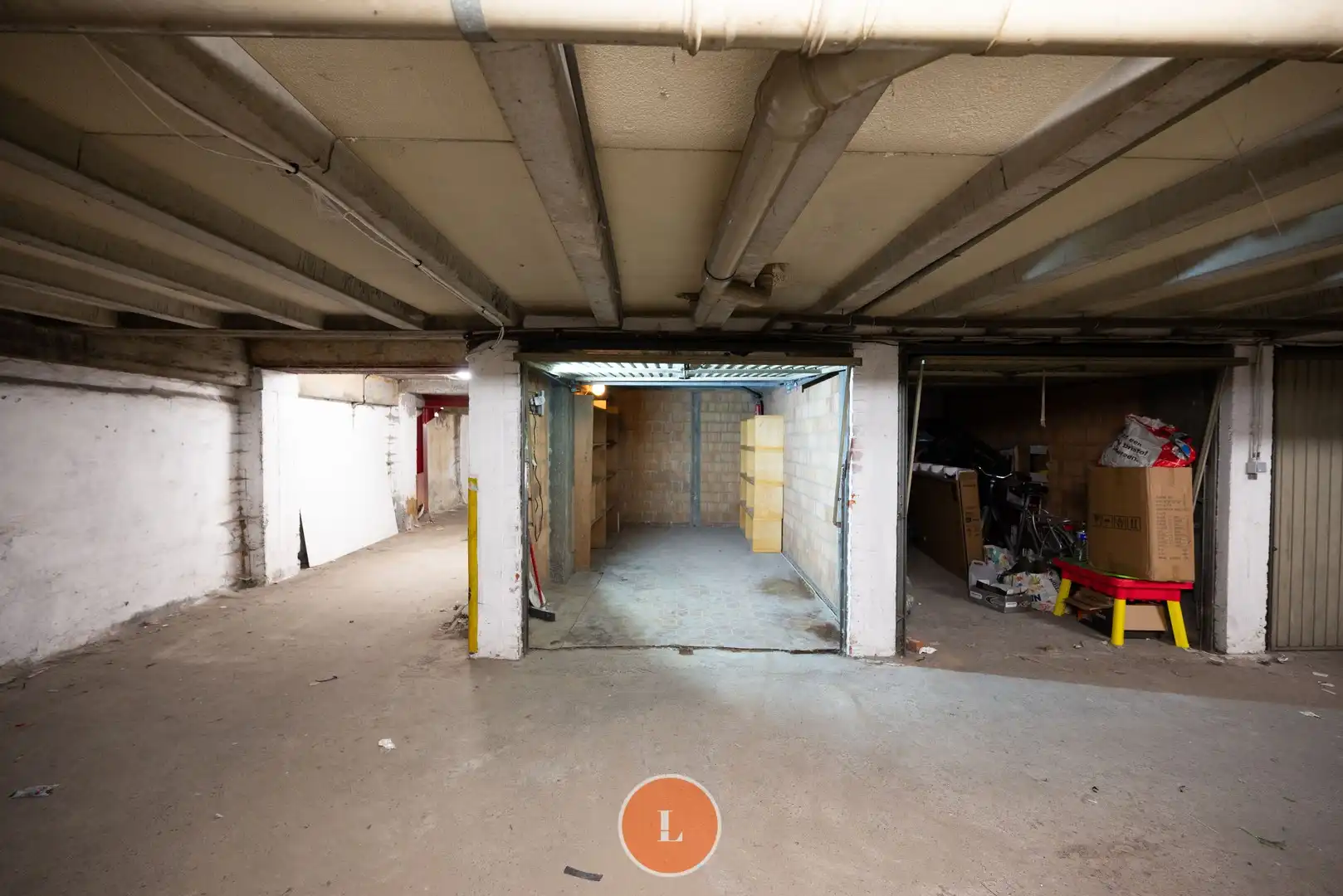 Op te frissen appartement te Kortrijk met 3 slaapkamers. foto 20