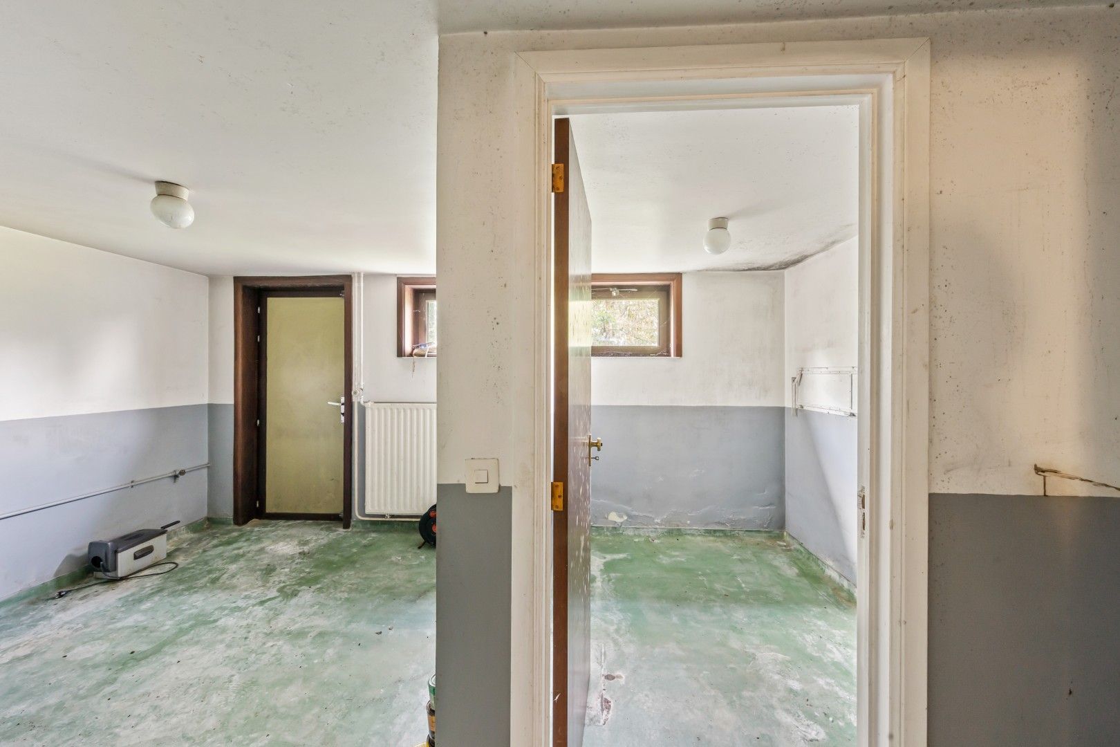 SEVENTIES BUNGALOW OP PERCEEL 46 A 48 CA MET POTENTIËLE BOUWGROND foto 23