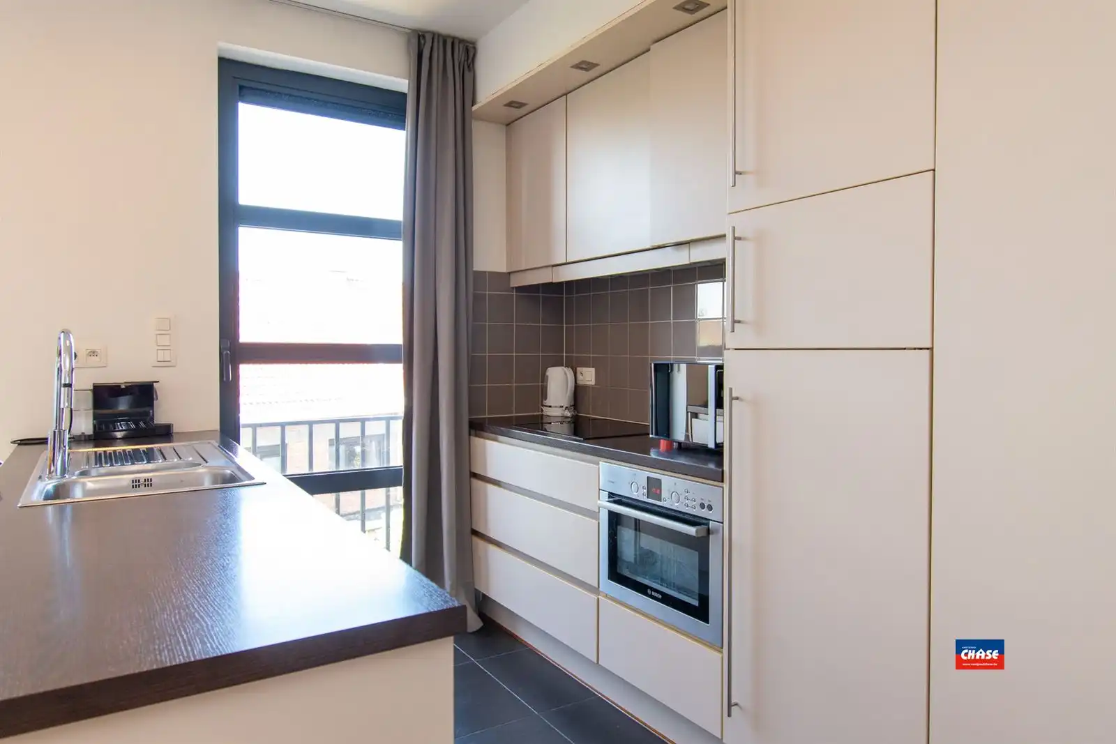 Appartement met 2 slpks | terras | garage foto 8
