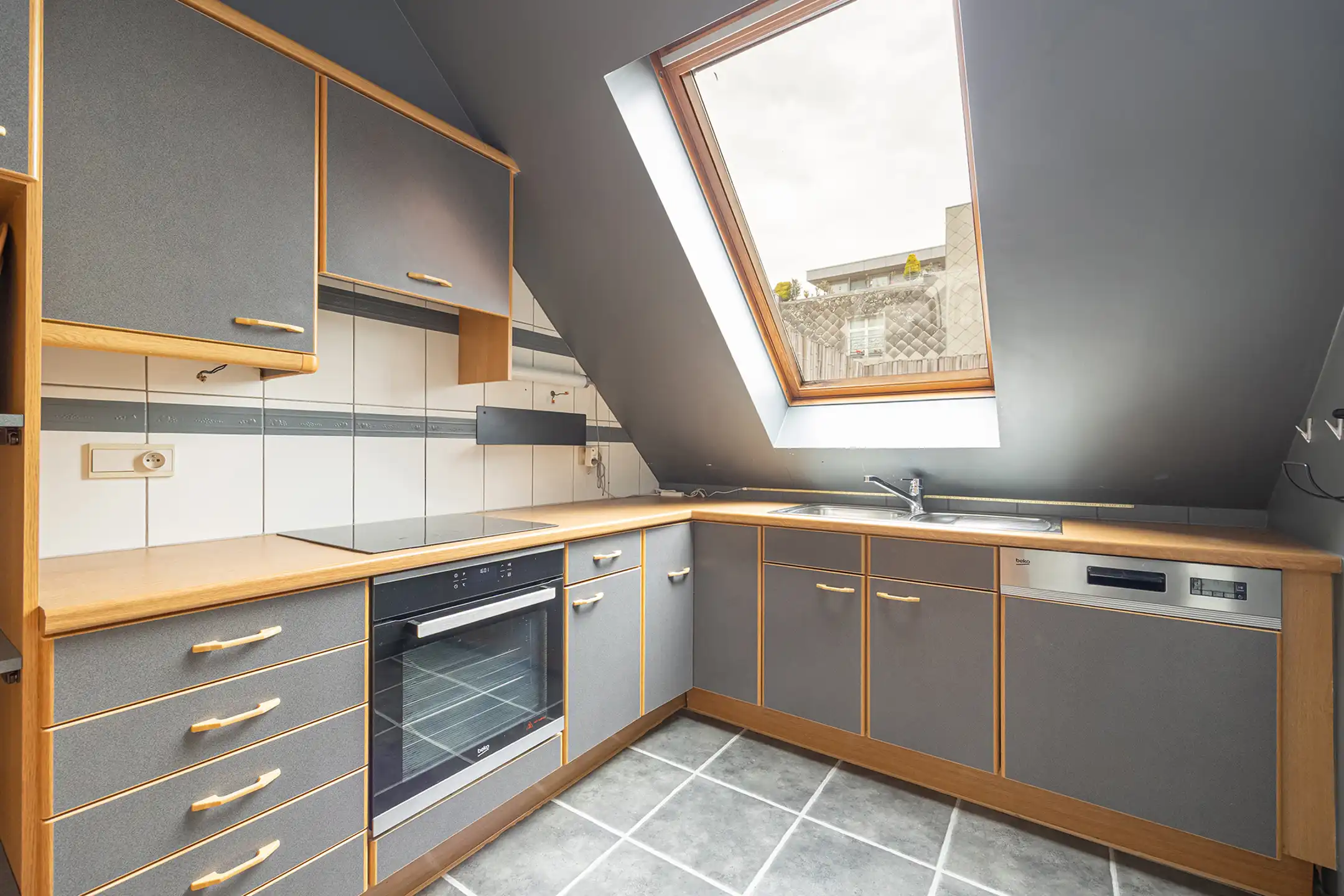 ANTWERPEN - Penthouse met terras en zicht op de kathedraal foto 5