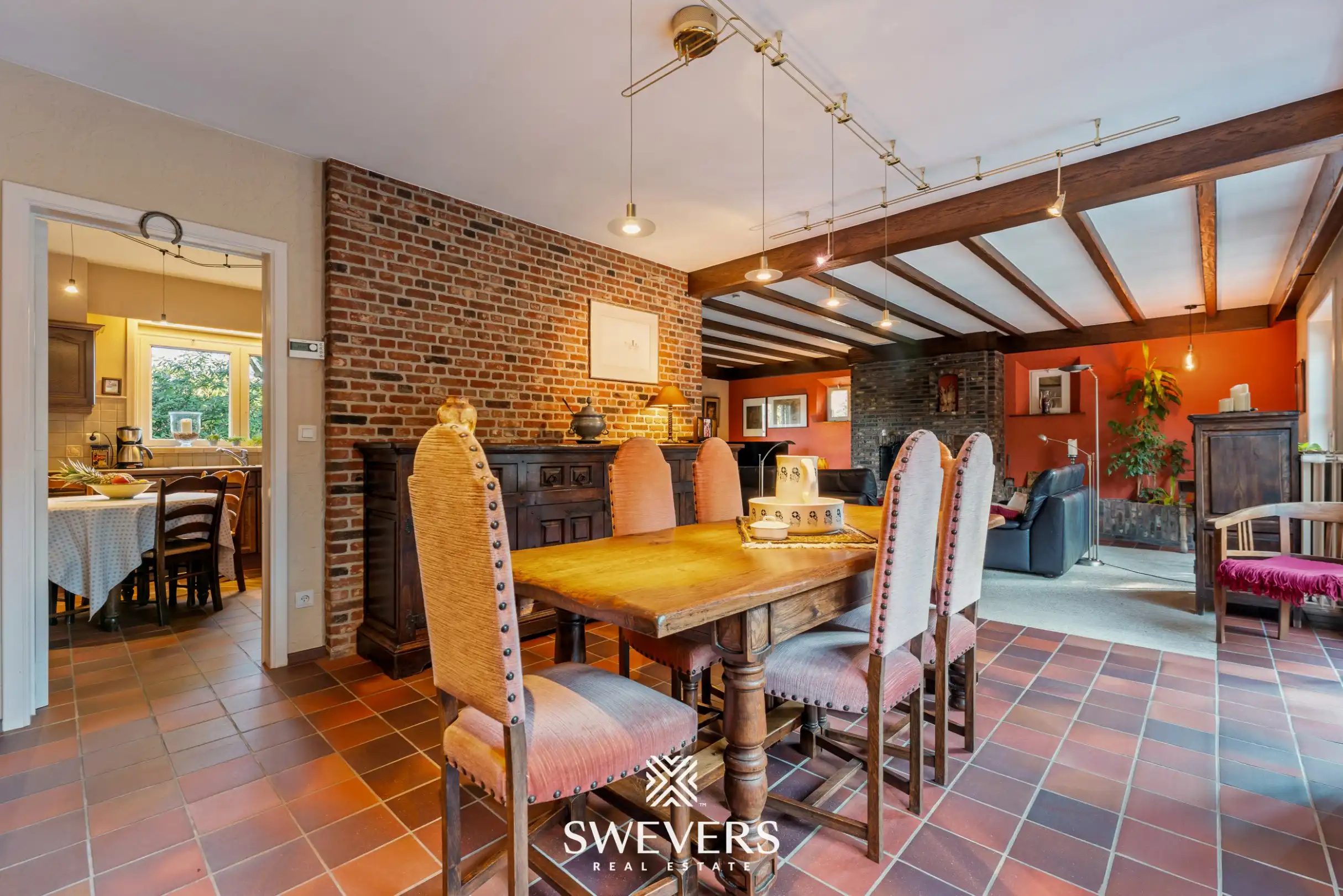 Ruime open bebouwing met zwembad op zonnig perceel van 20a 16ca in Bolderberg foto 2