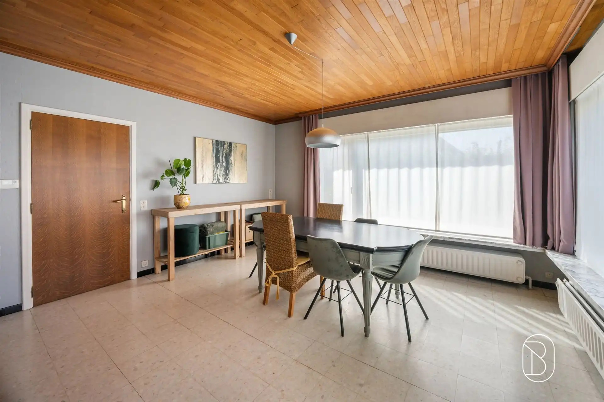 Ruime bungalow met 3 slpk, garage en tuin in Berchem foto 6