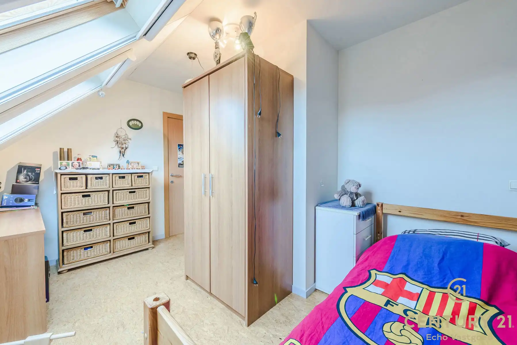 Handelszaak met gerenoveerde woonst op topligging  foto 22