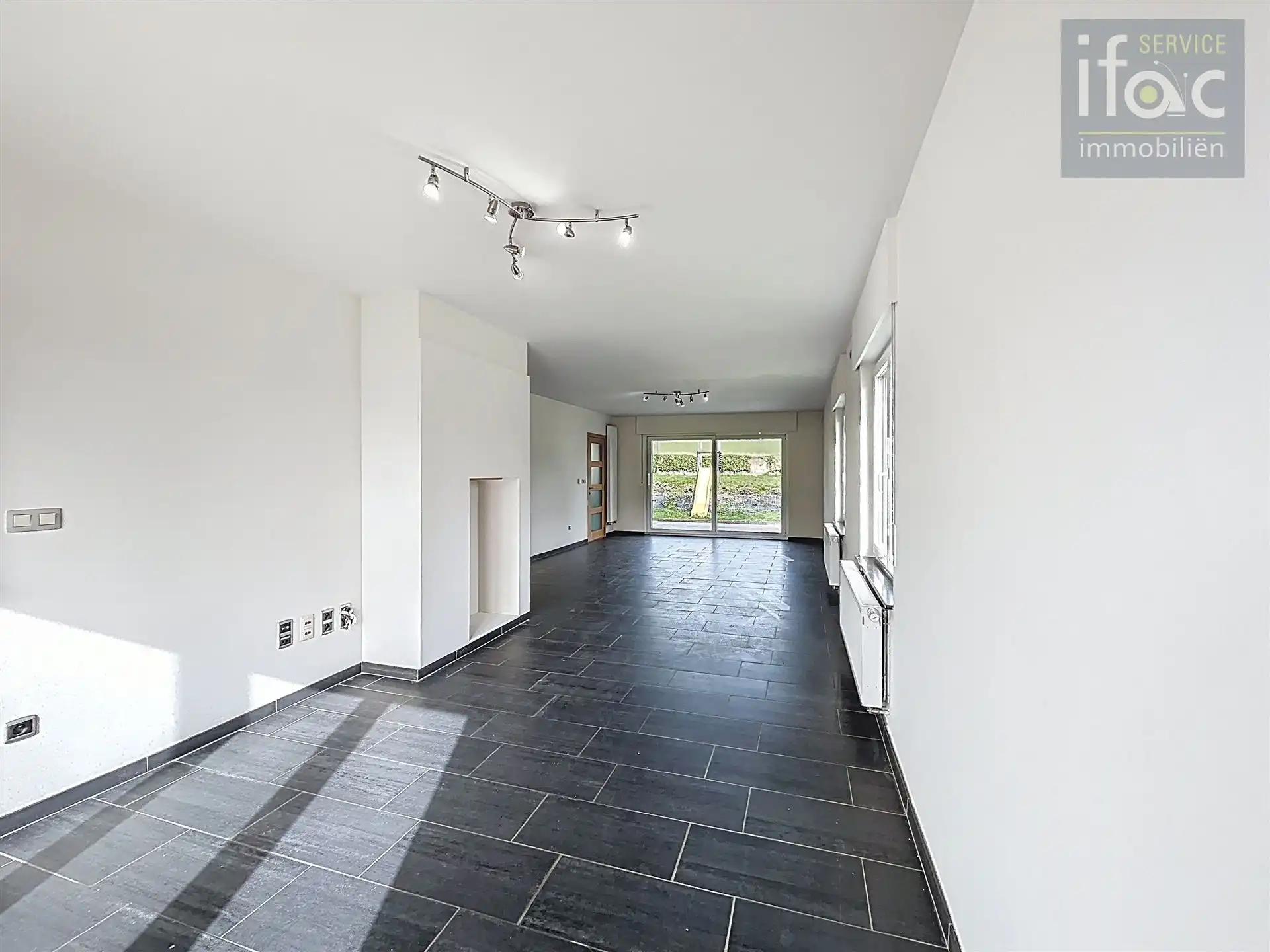 Rustig gelegen koppelvilla foto 3