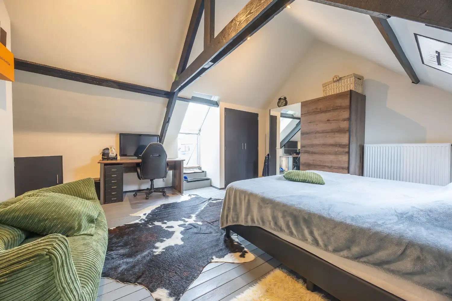Ruime en lichtrijke duplex met 3 slaapkamers en groot terras in Oostende foto 10