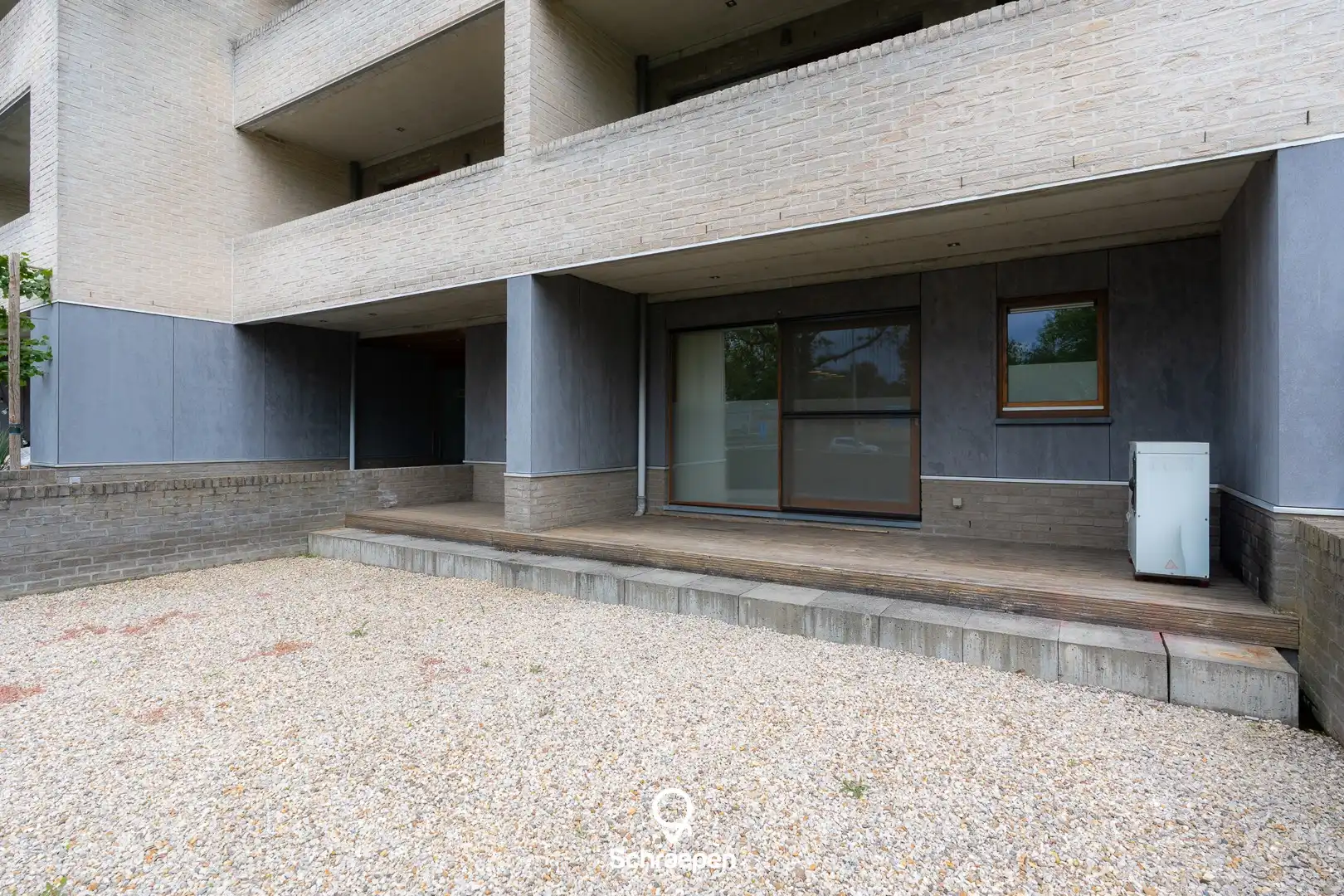 Gelijkvloers appartement met 1 slpk én overdekt terras te Hasselt! foto 4