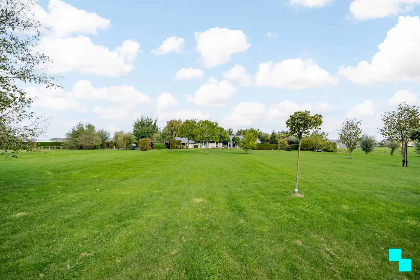 Prachtige gelijkvloerse woning op 6.036m² met verzichten in Kachtem foto 15