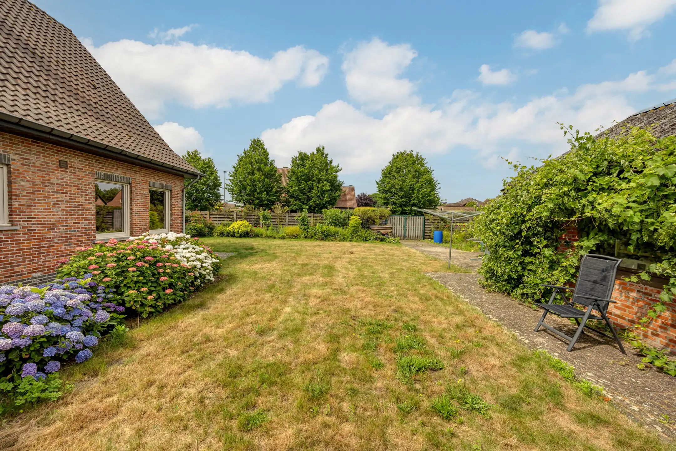 Instapklare woning met 4 slaapkamers op 865 m² foto 37