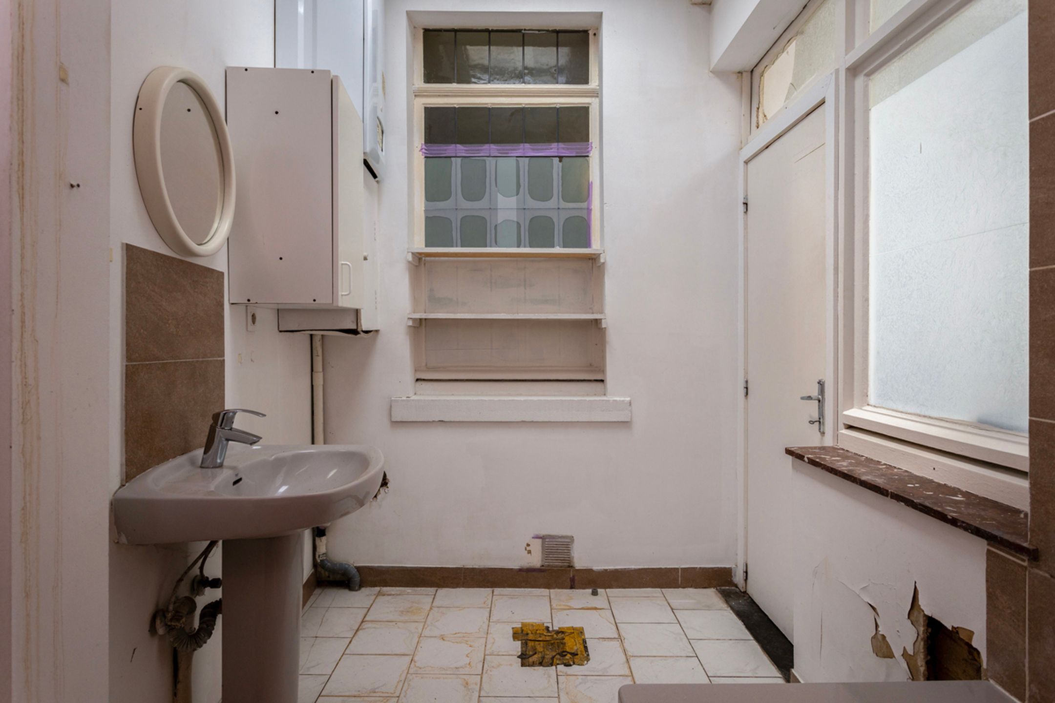 Deels te renoveren woning ideaal geschikt om te verhuren. foto 10