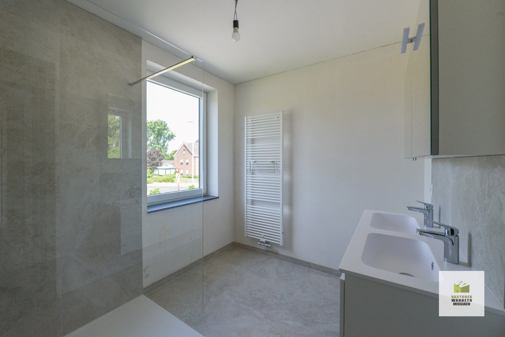 Nieuwbouwwoning met 4 slaapkamers met landelijk uitzicht, weide erbij kopen is mogelijk. foto 10