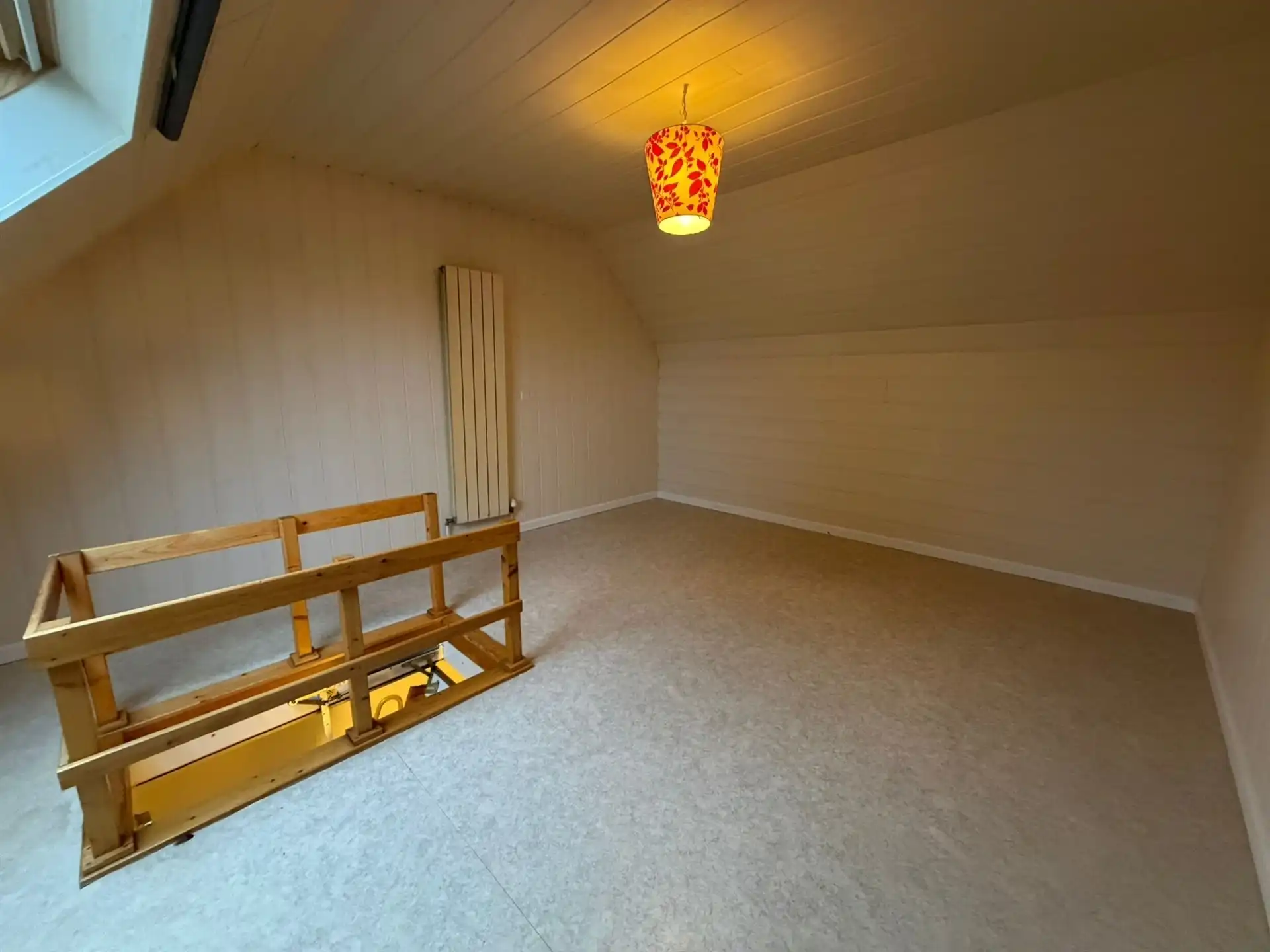 Duplex-appartement met extra zolderkamer + garagebox in het centrum! foto 16